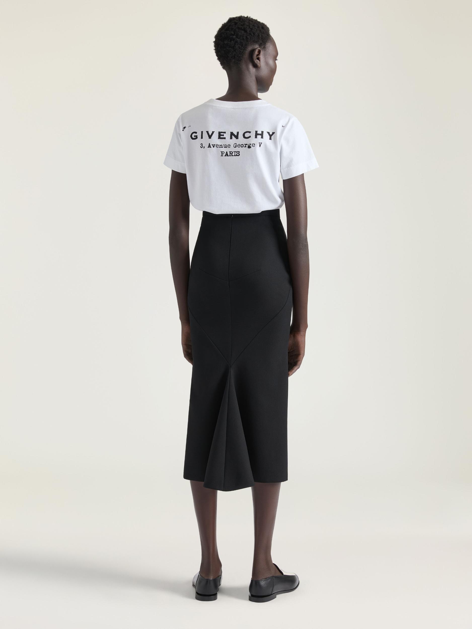 Mid-length kick back skirt in cady Product Image