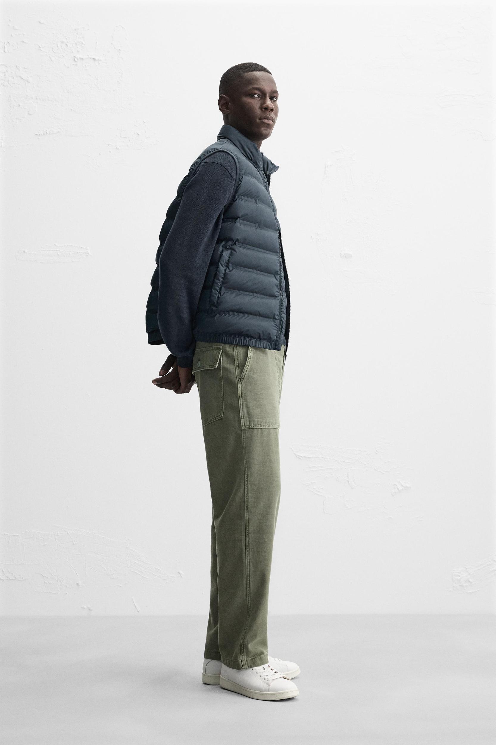 WATER REPELLENT LIGHTWEIGHT PADDED VEST Product Image