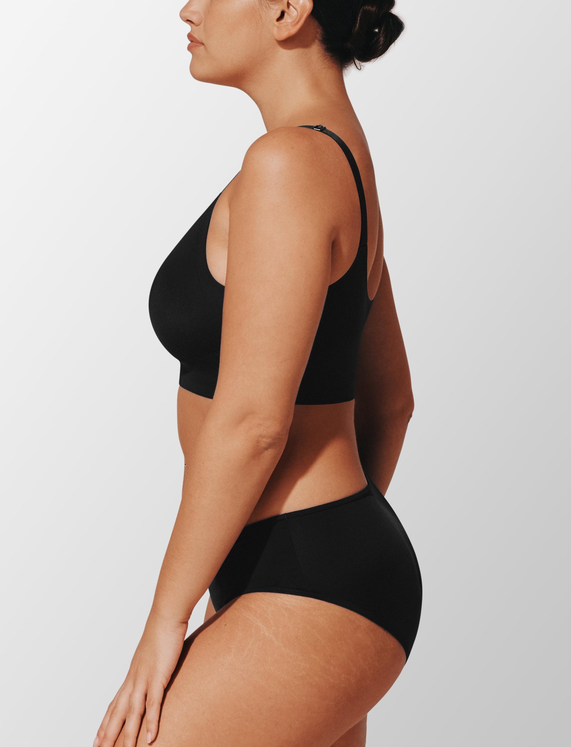 Adjustable Strap Wireless Bra Product Image