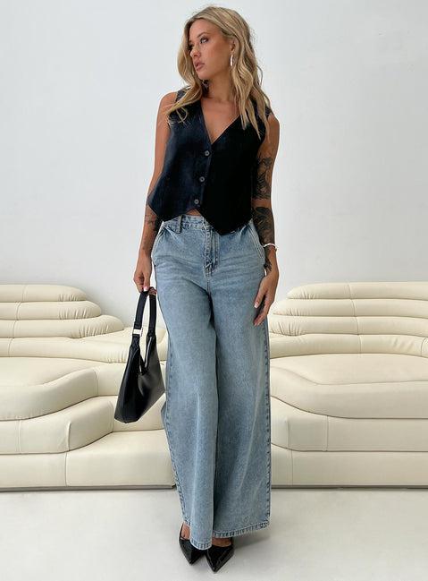 Jewelz High Rise Wide Leg Jeans Light Wash Product Image
