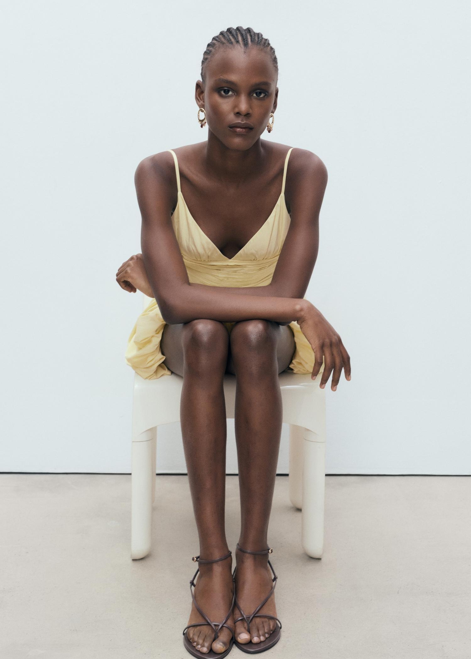 Gathered balloon dress - Women | MANGO USA Product Image