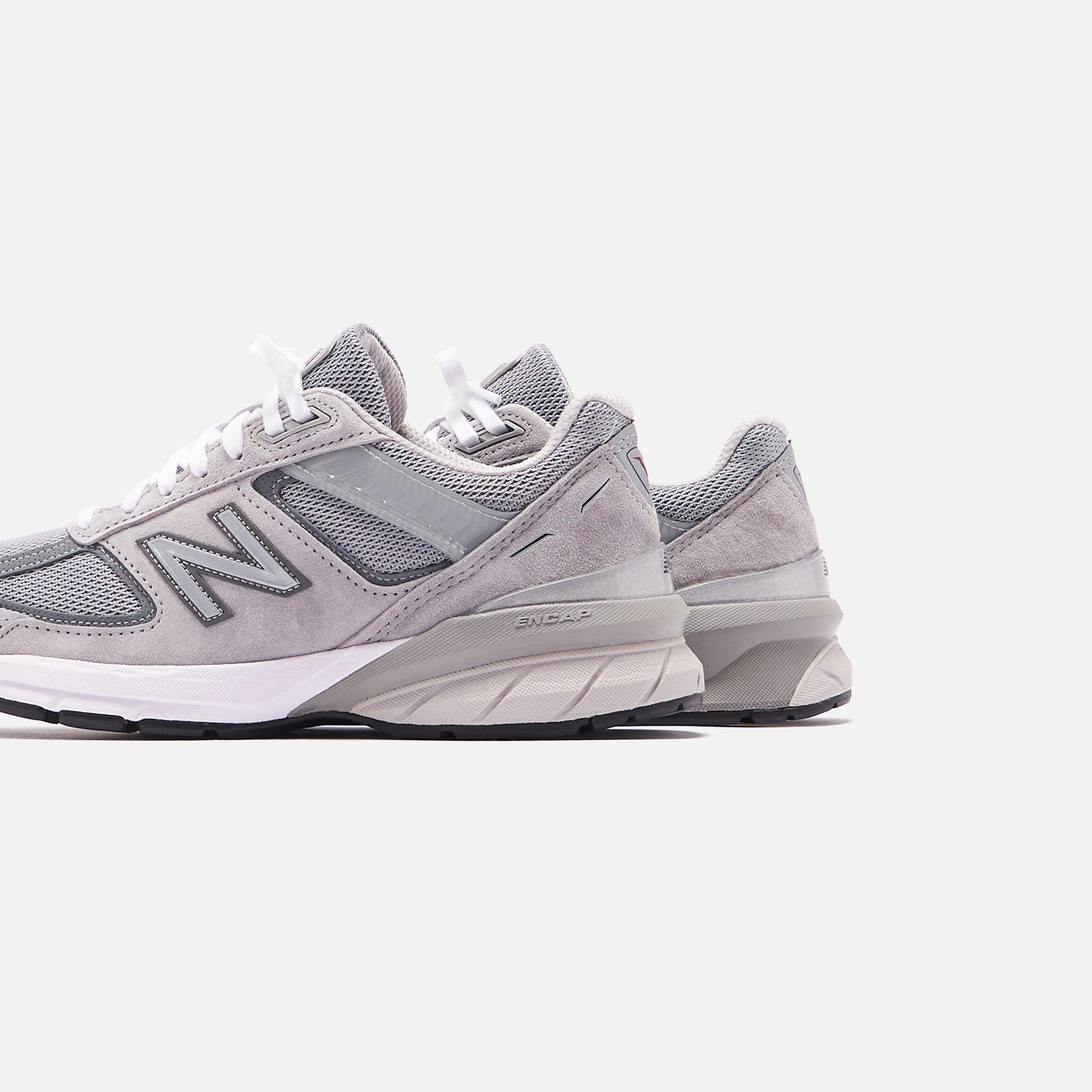 New Balance Made in USA WMNS 990v5 - Grey / Castlerock Female Product Image