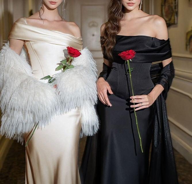 Sleeveless Off-Shoulder Plain Satin Maxi Bodycon Dress Product Image