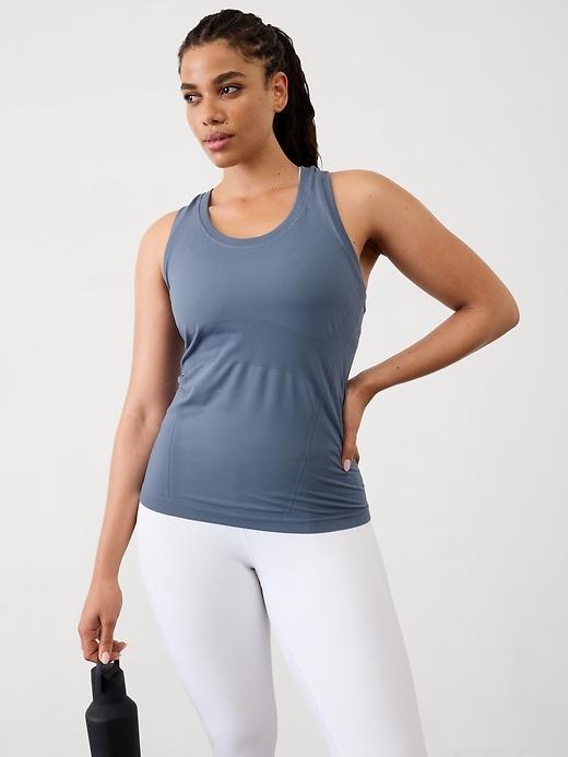 Momentum Seamless Tank Product Image