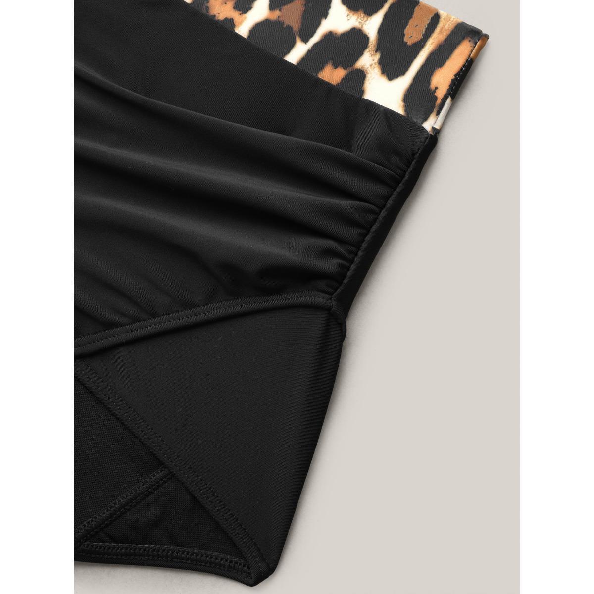 Plus Size Leopard Print Ruched High-Rise Swim Bottom Women's Swimwear Black Beach Gathered High stretch Skinny High Rise Curve Swim Bottoms BloomChic 30/6X Product Image
