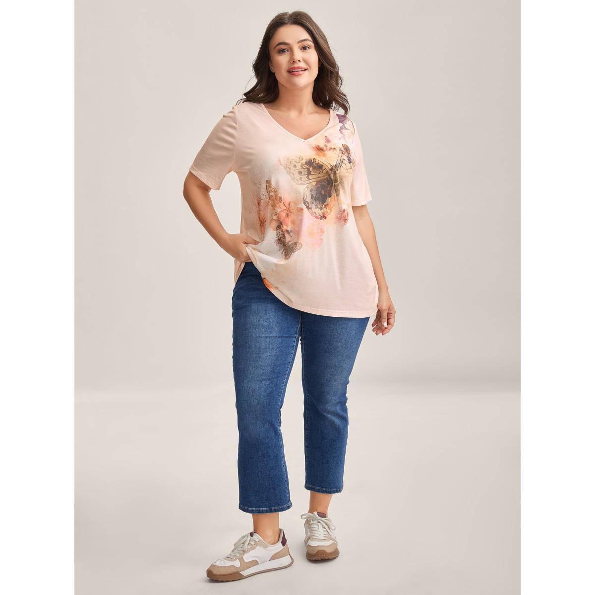 Plus Size Stretchy Butterfly Print V Neck T-Shirt Crepe Women Non Butterfly V-neck Everyday-Casual T-shirts BloomChic 12/L Product Image
