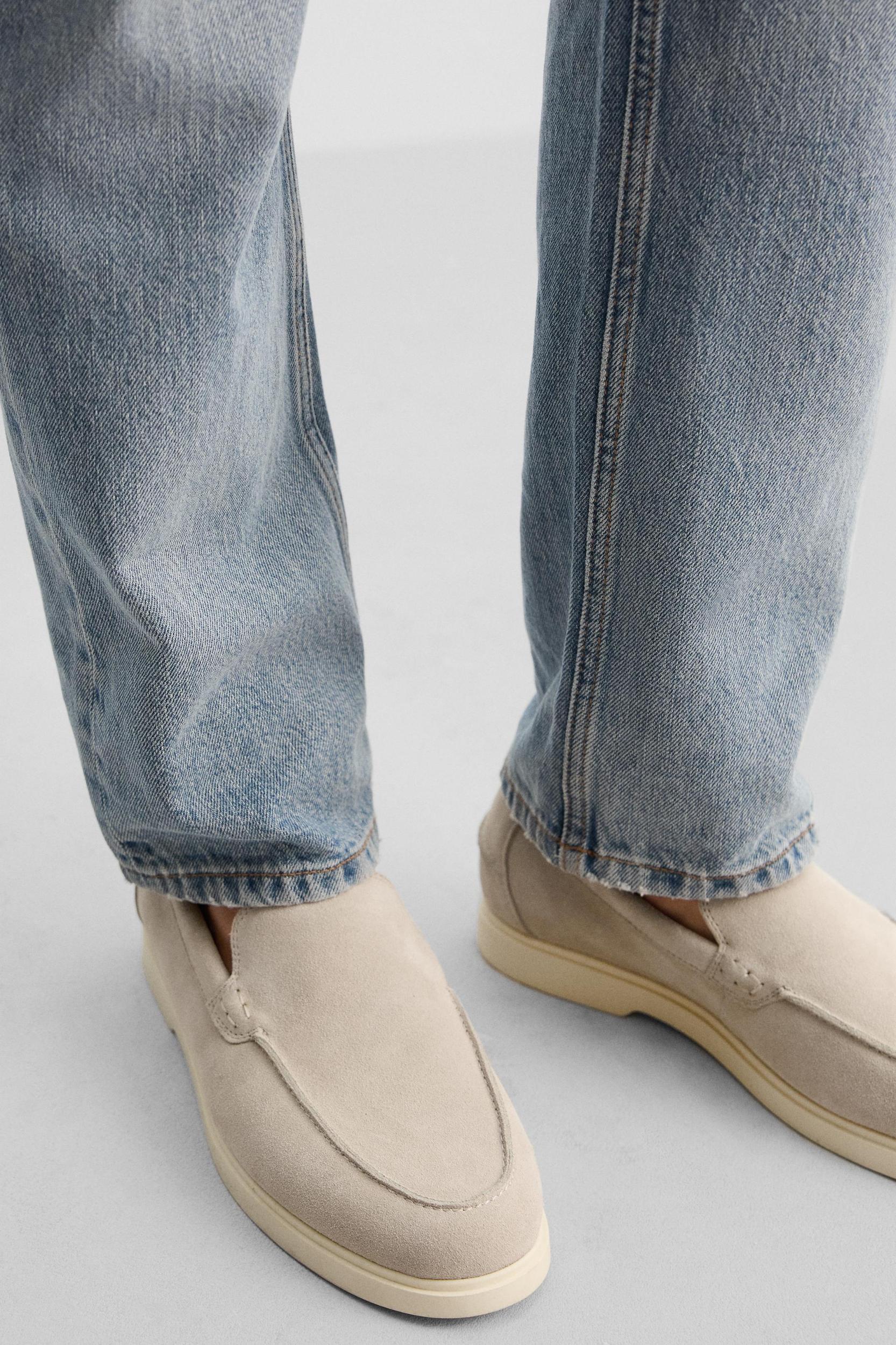CASUAL LEATHER LOAFERS Product Image