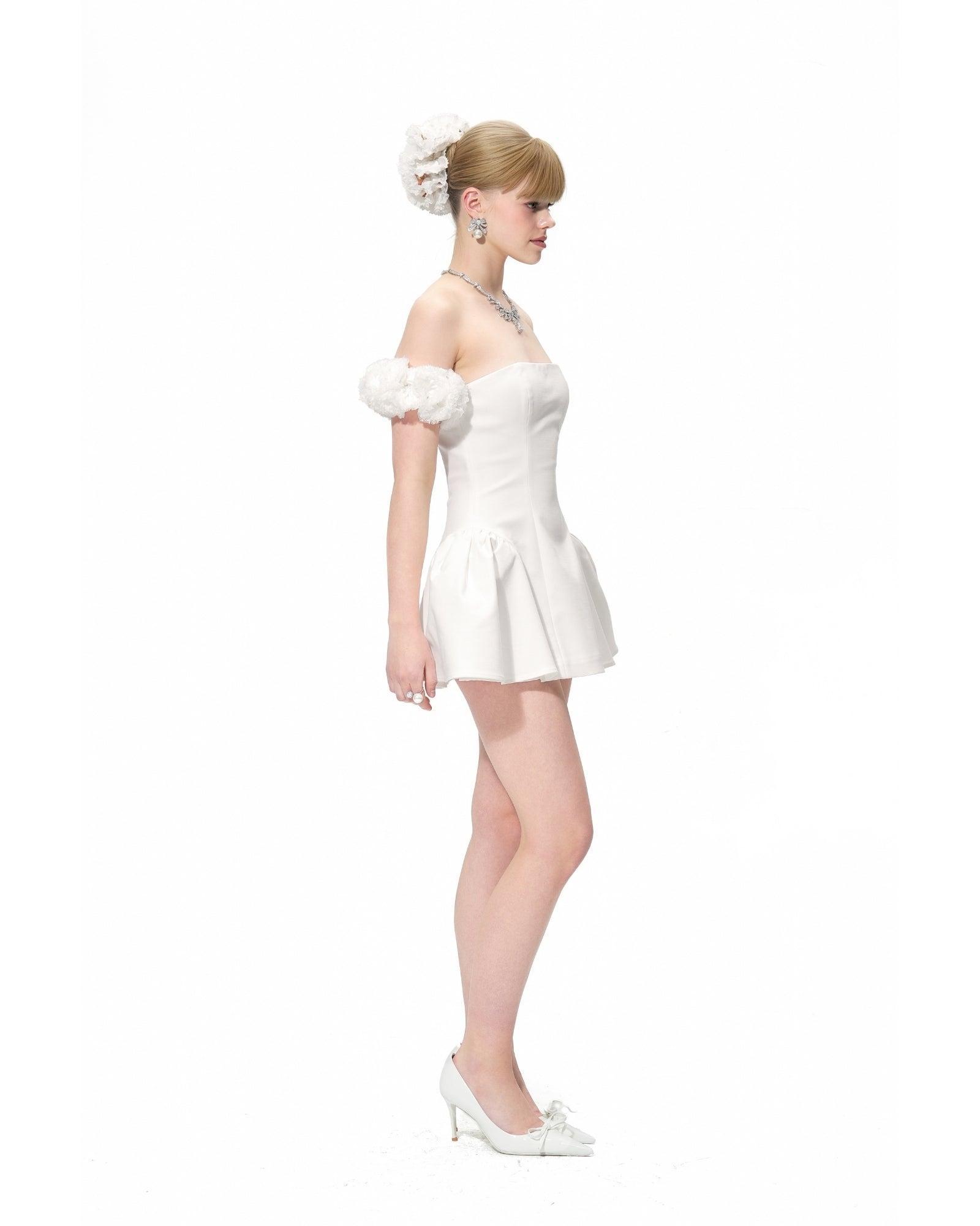 Flora Dress (White) Product Image