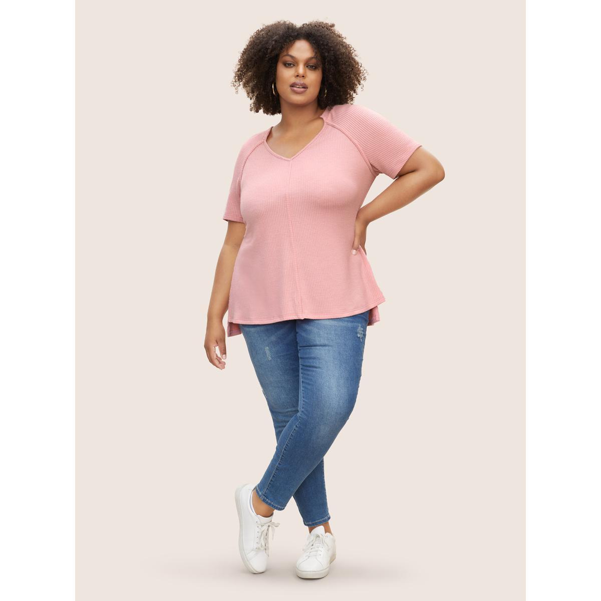 Plus Size Plain Textured Raglan Sleeve Split Hem T-shirt Pink Women Casual Patchwork V-neck Everyday T-shirts BloomChic 22-24/3X Product Image