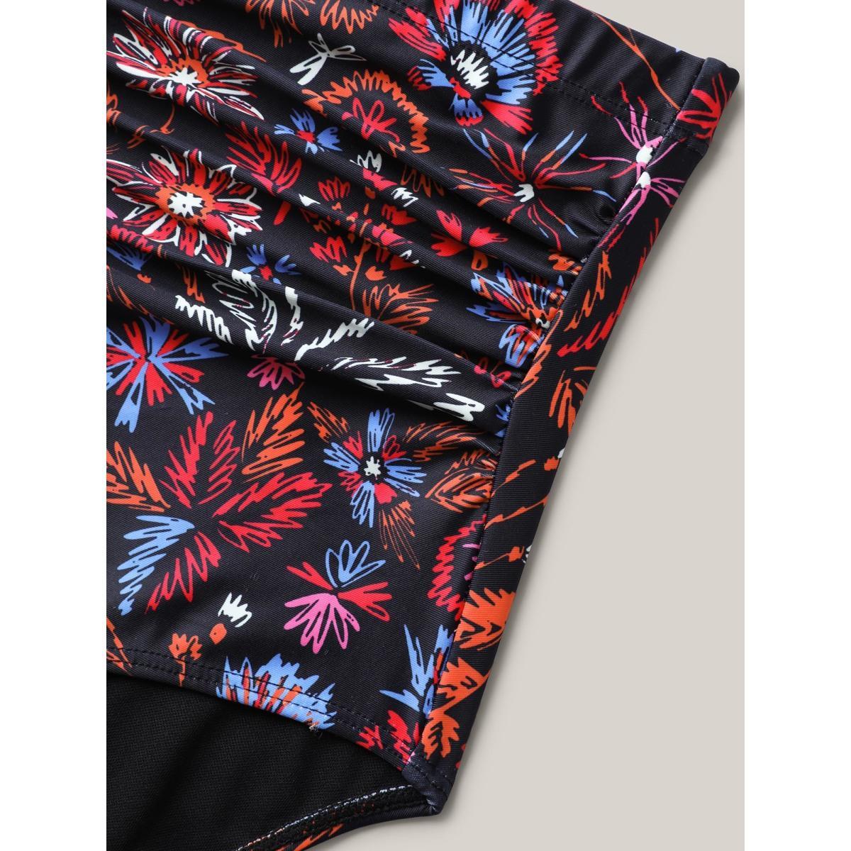 Plus Size Floral Print Ruched Swim Bottoms Women's Swimwear Black Beach Gathered High stretch Skinny High Rise Curve Swim Bottoms BloomChic 12/L Product Image