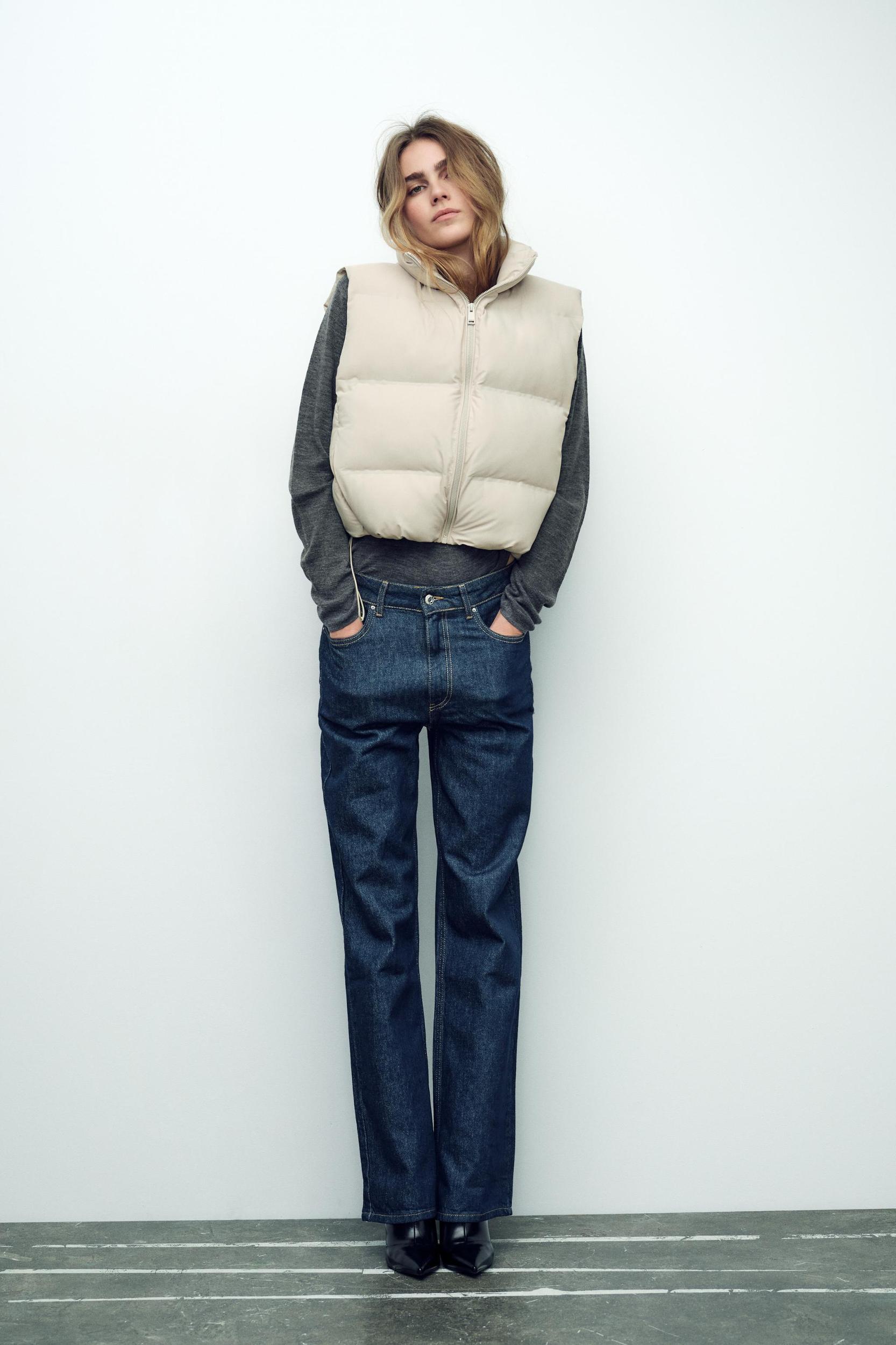 WATER REPELLENT WINDPROOF PUFFER VEST Product Image