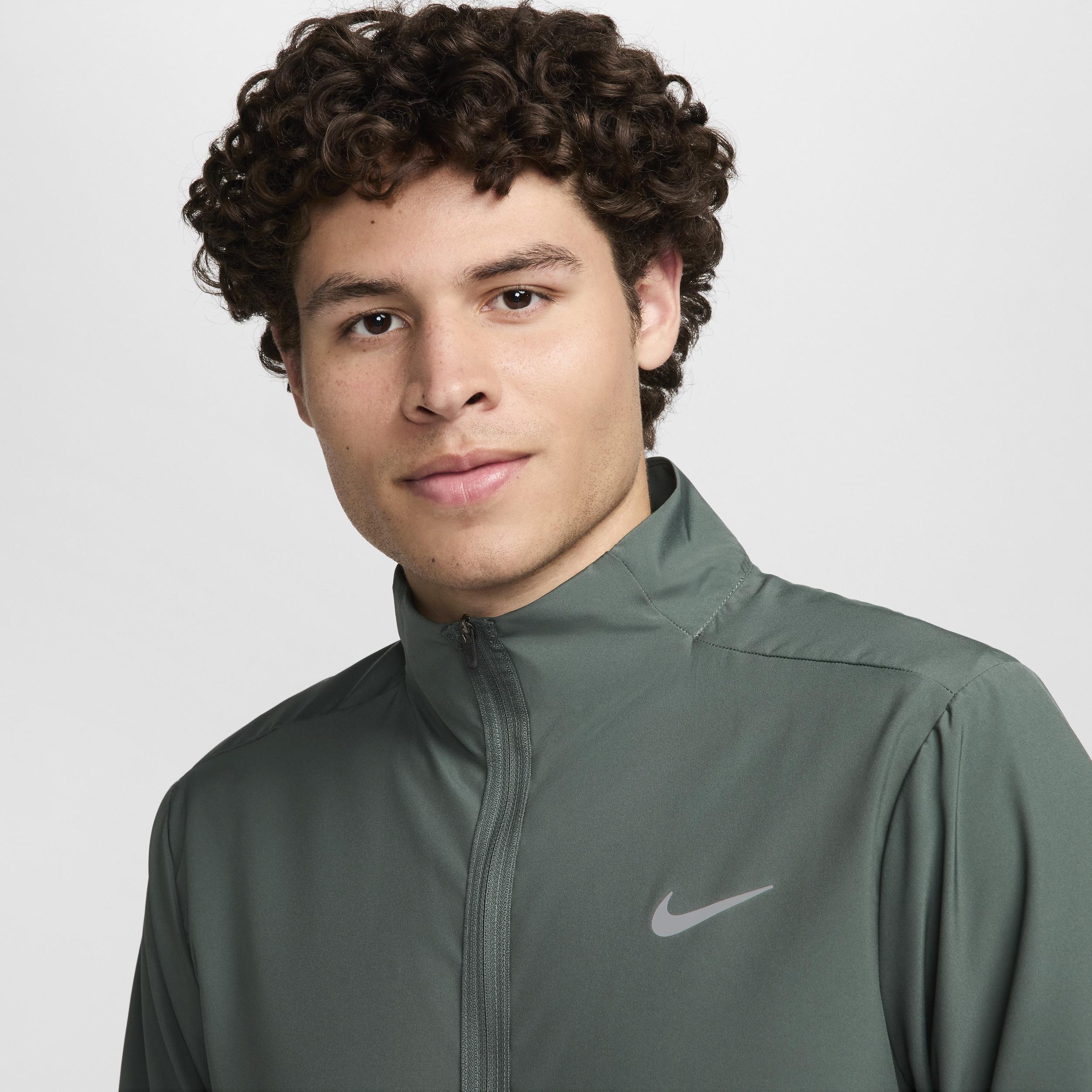 Nike Form Men's Dri-FIT Versatile Jacket Product Image