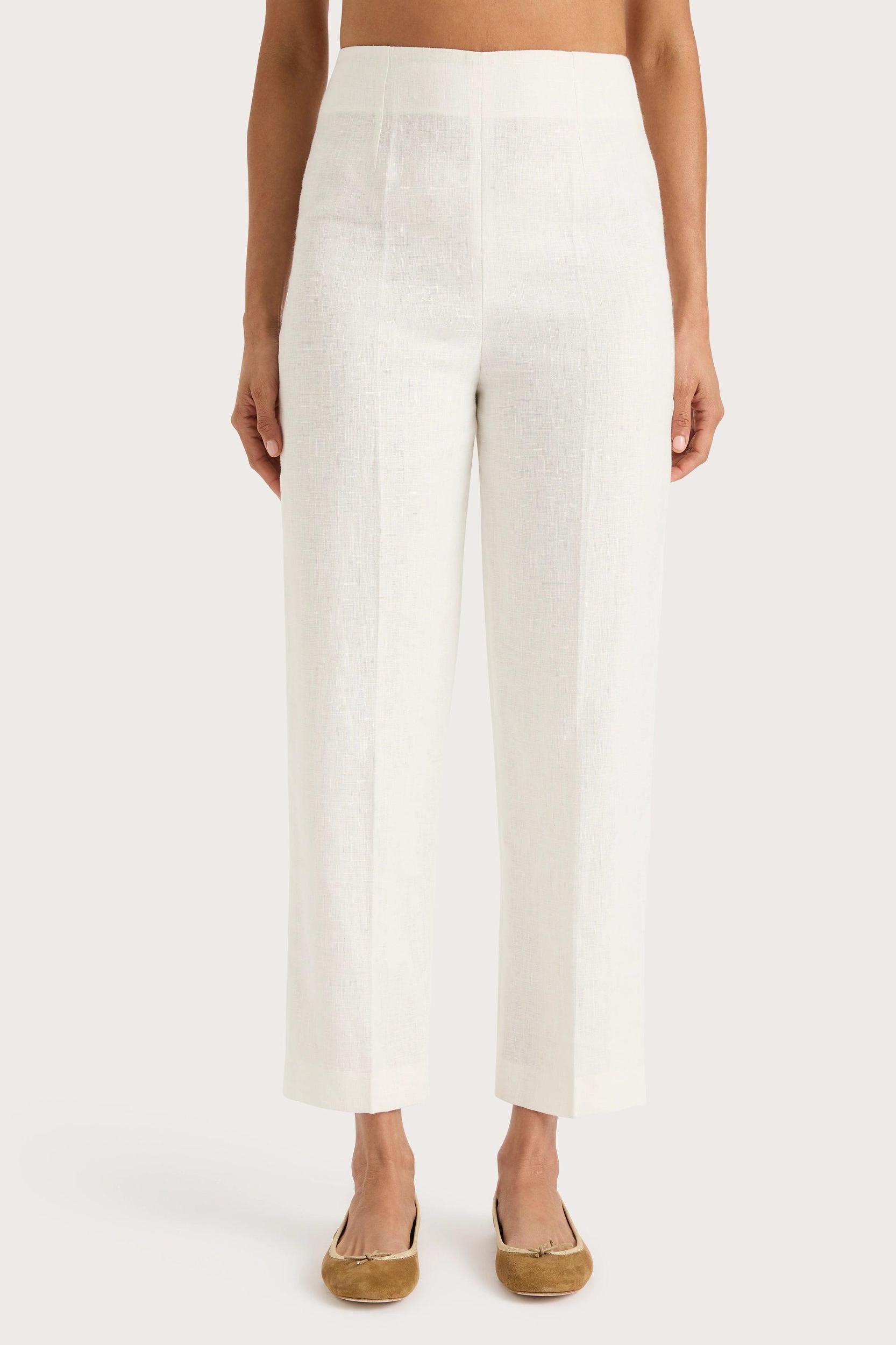 Jackie Vest White Product Image