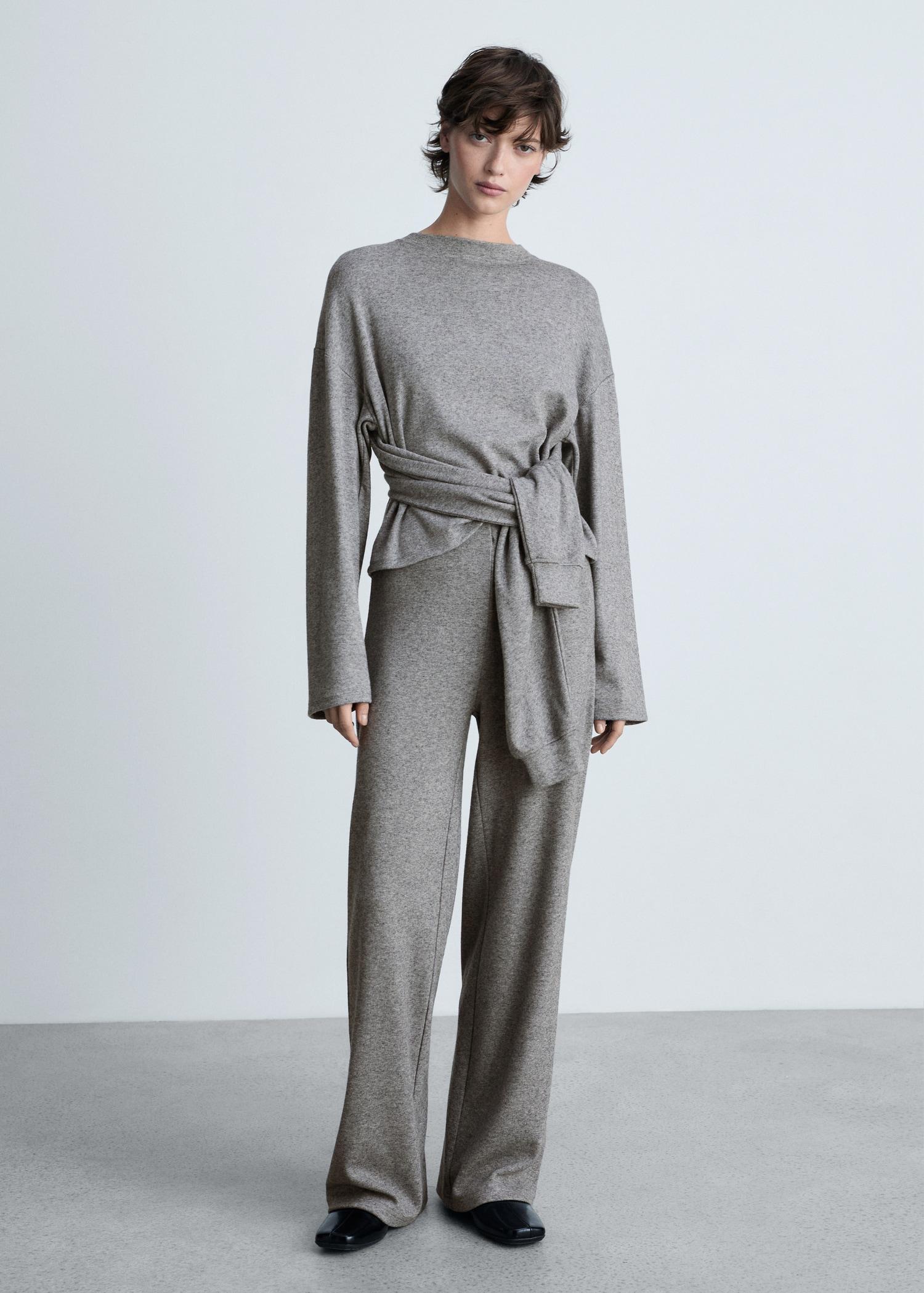 Sweatshirt with decorative sleeve - Women | MANGO USA Product Image