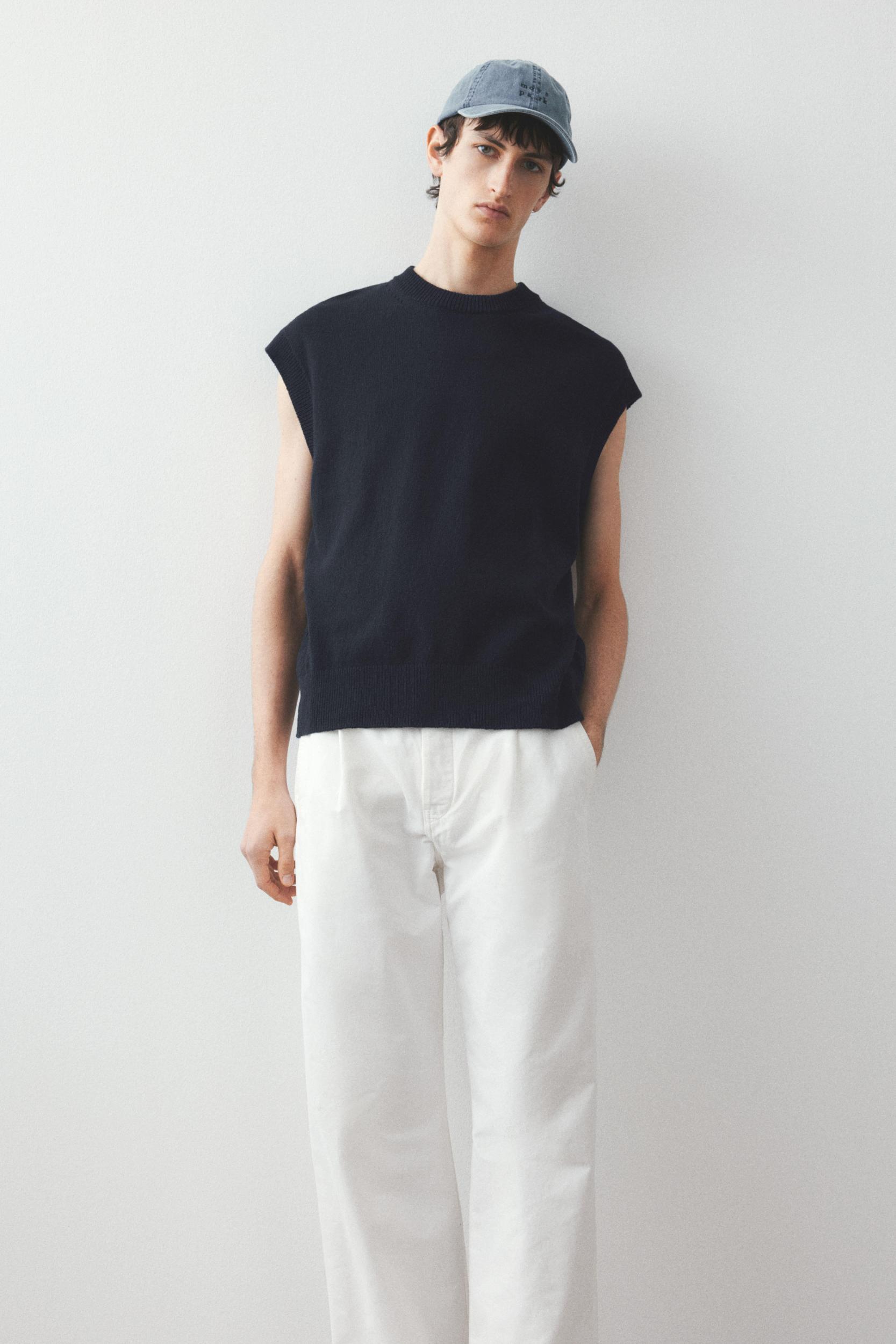 Regular-Fit Sweater Vest Product Image