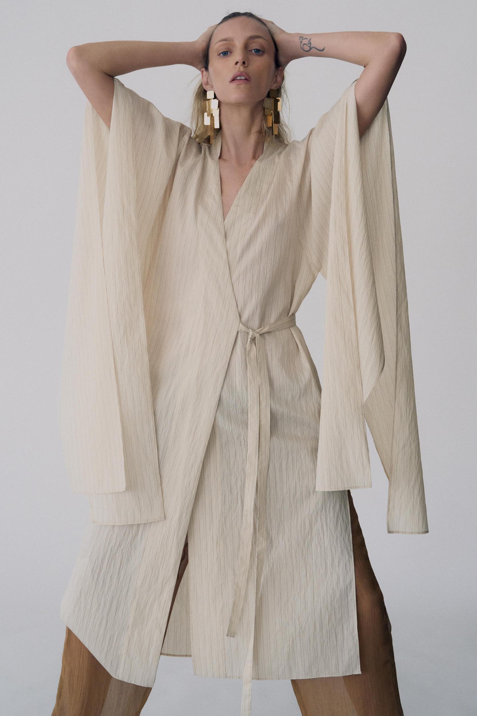 VOLUMINOUS STRIPED TUNIC DRESS ZW COLLECTION Product Image
