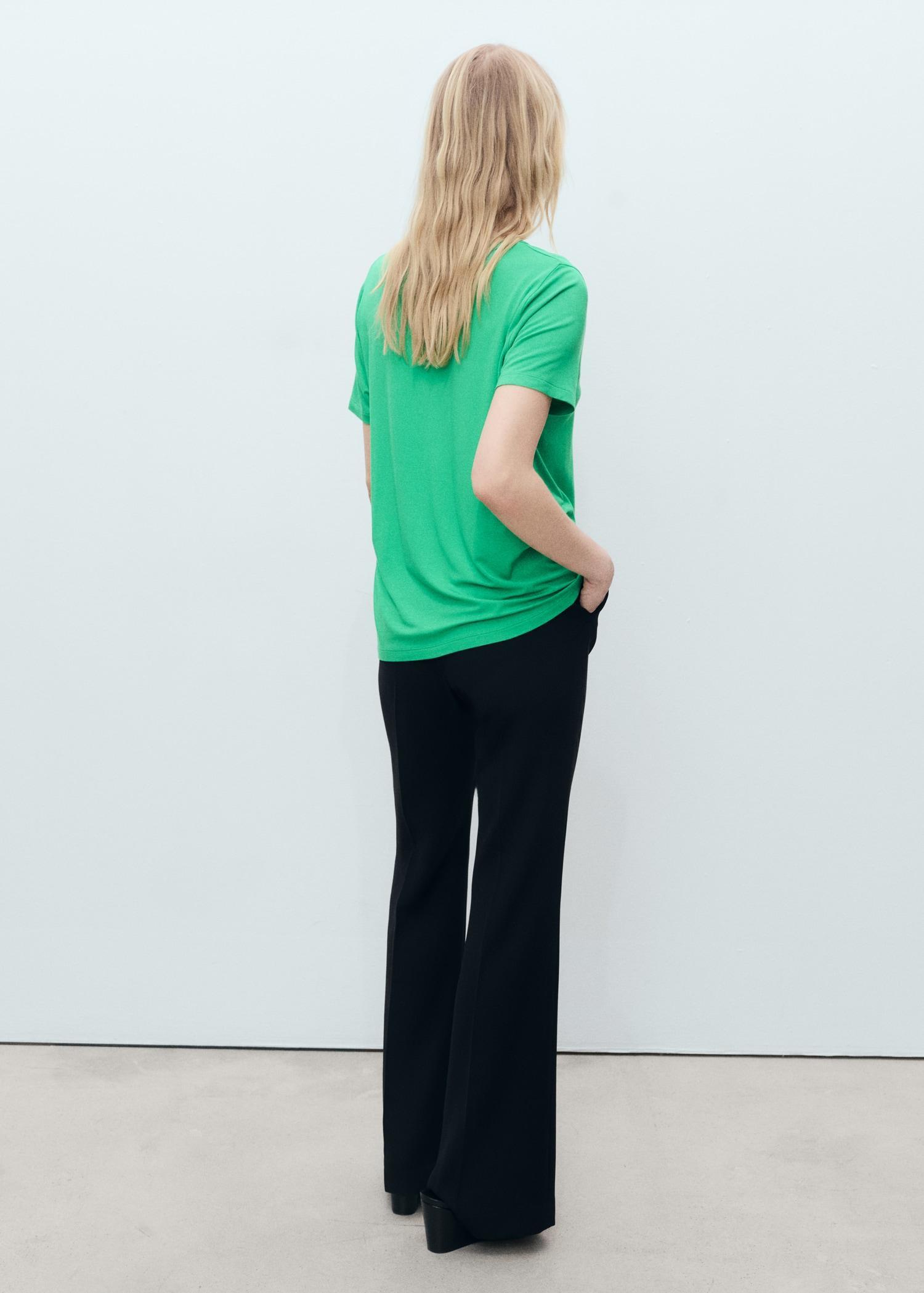 V-neck T-shirt - Women | MANGO USA Product Image
