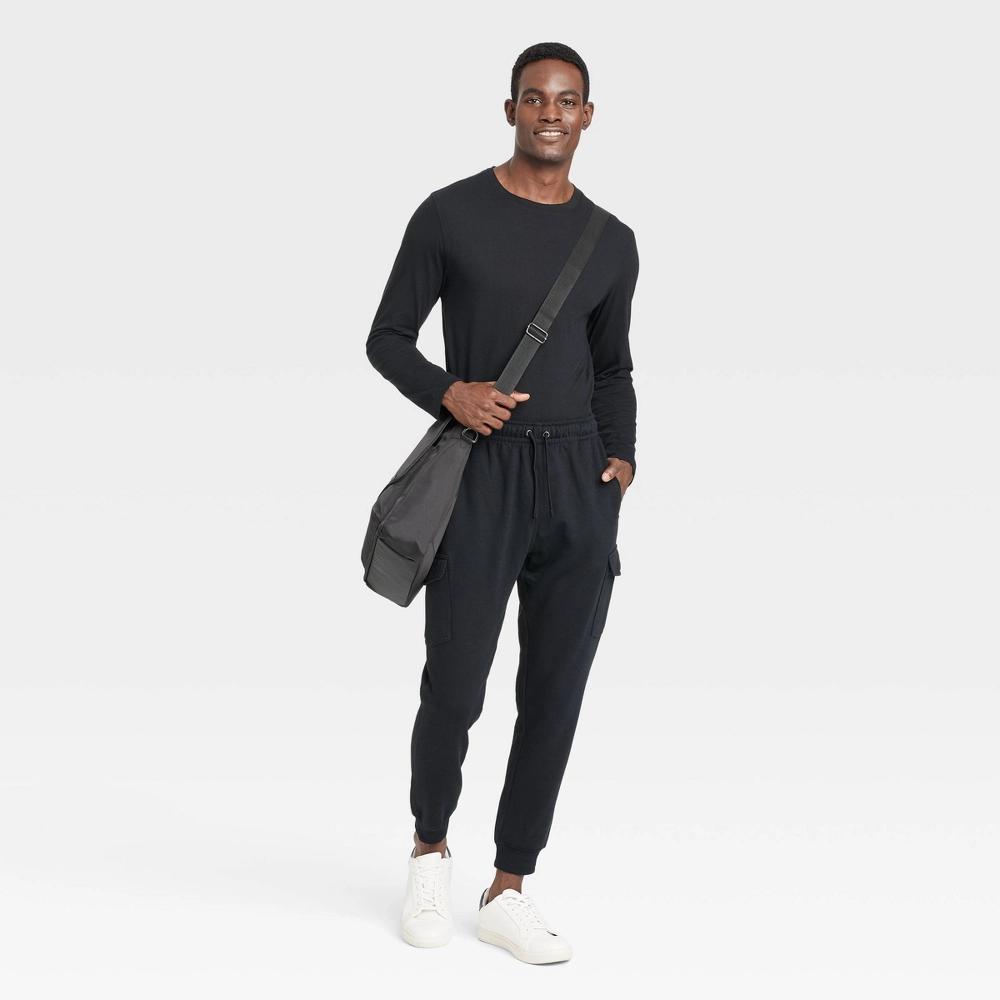 Mens Fleece Cargo Jogger Pants - Goodfellow & Co Black XS Product Image