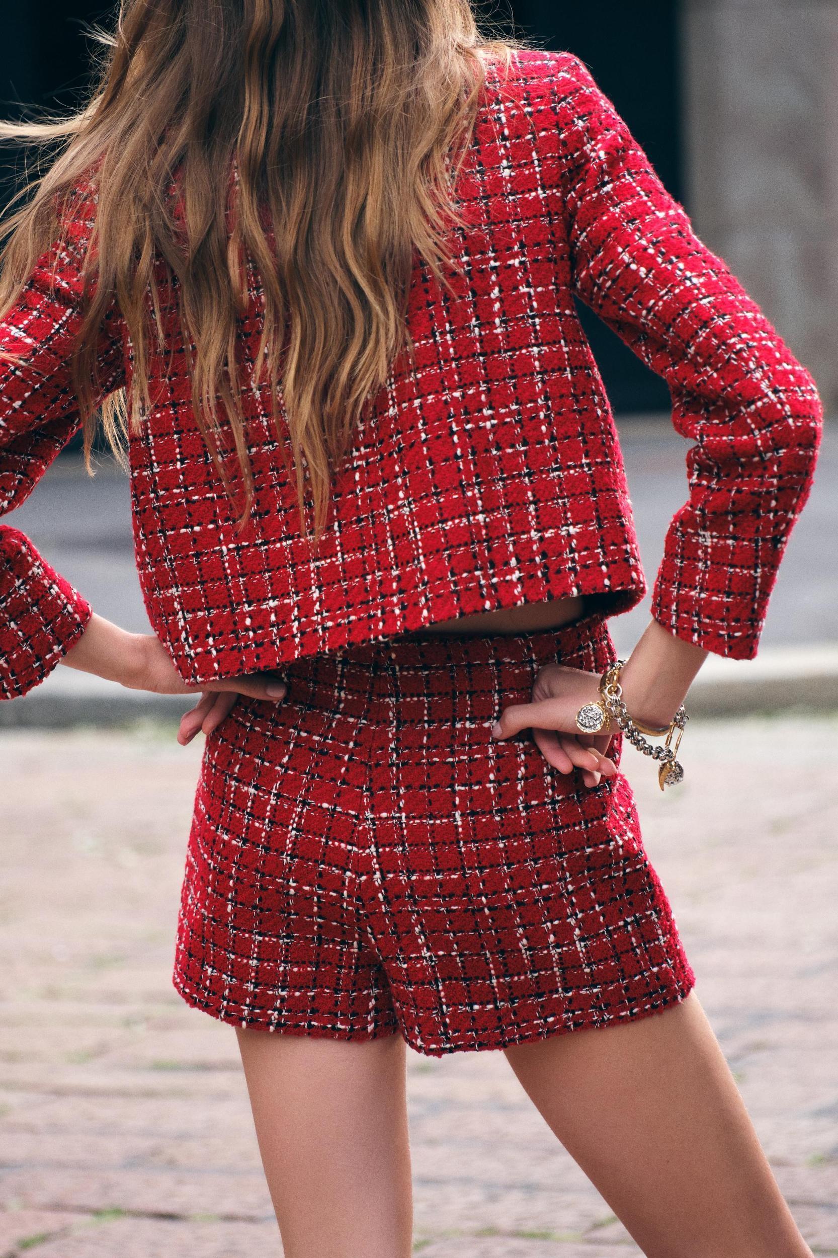 TEXTURED SKORT Product Image