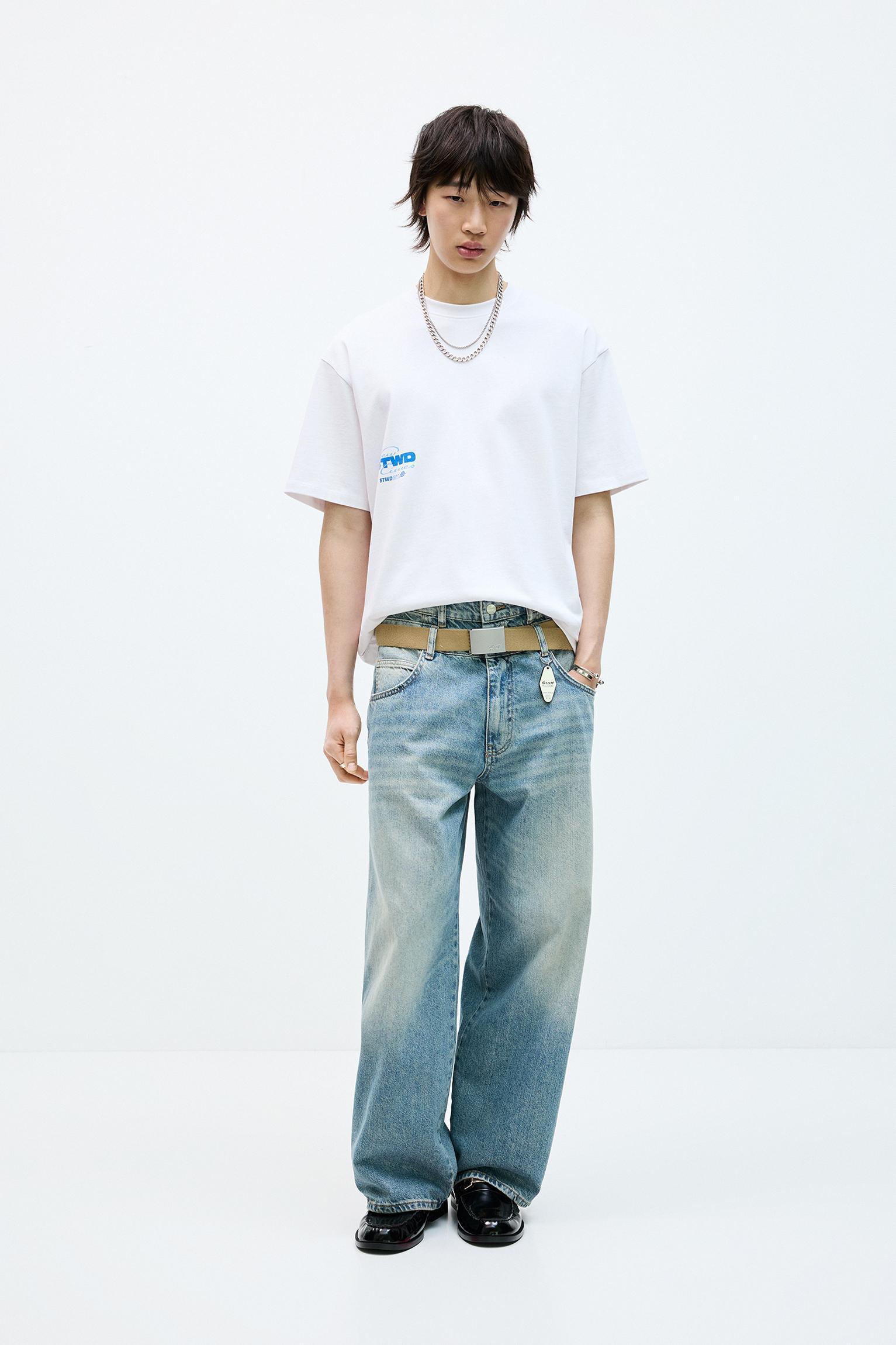 Basic T-shirt with STWD graphic Product Image
