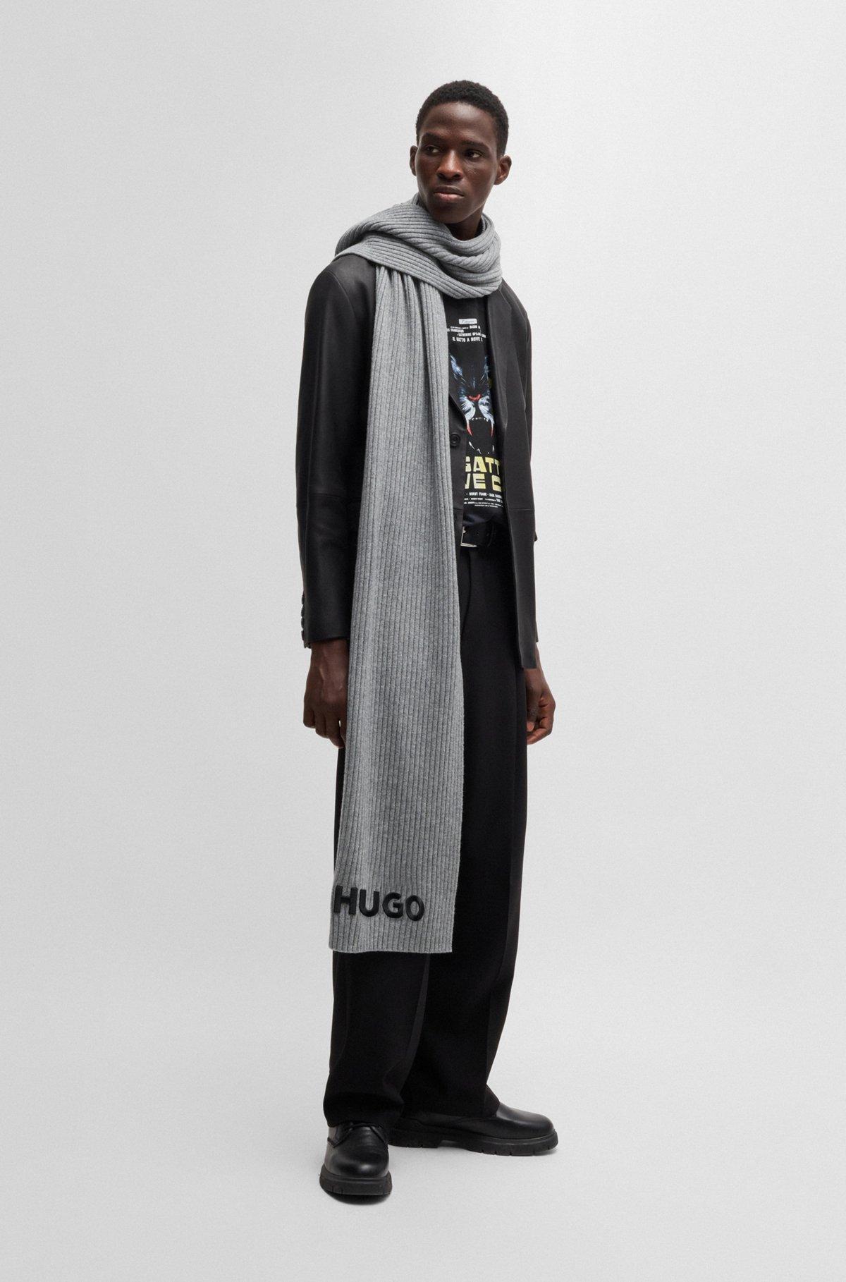 Ribbed scarf in wool with embroidered logo Product Image