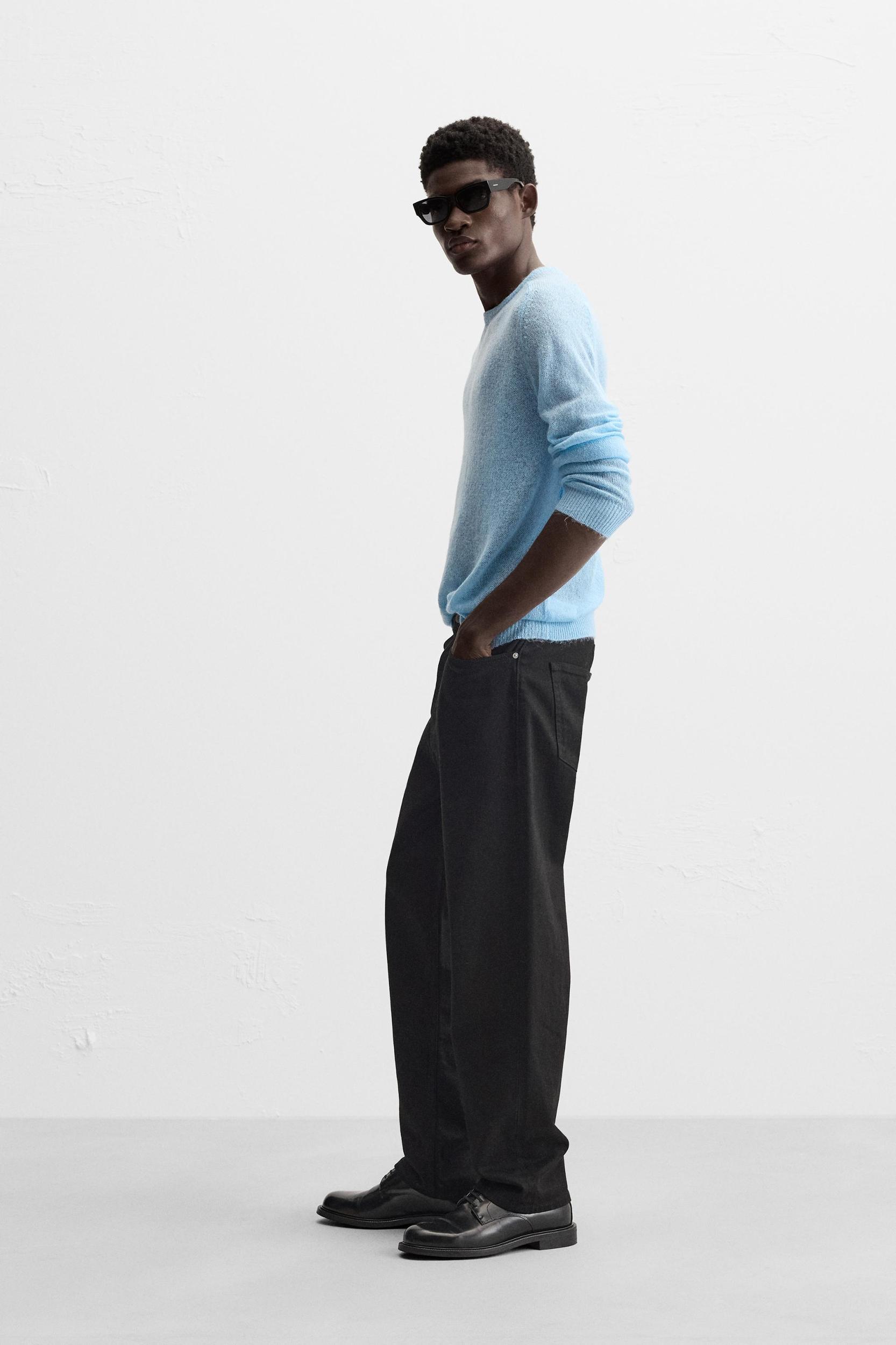 LIGHTWEIGHT STRUCTURED SWEATER Product Image