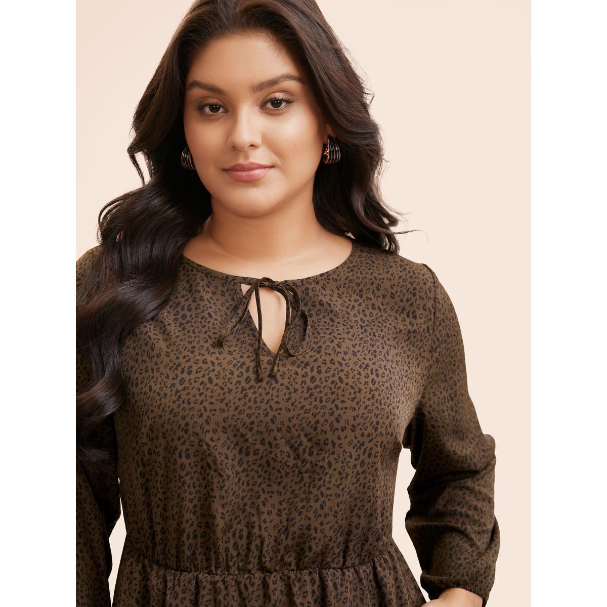 Plus Size Leopard Print Tie Knot Gathered Dress Browncoffeecolor Women At the Office Tie knot V-neck Elbow-length sleeve Curvy BloomChic 22-24/3X Product Image