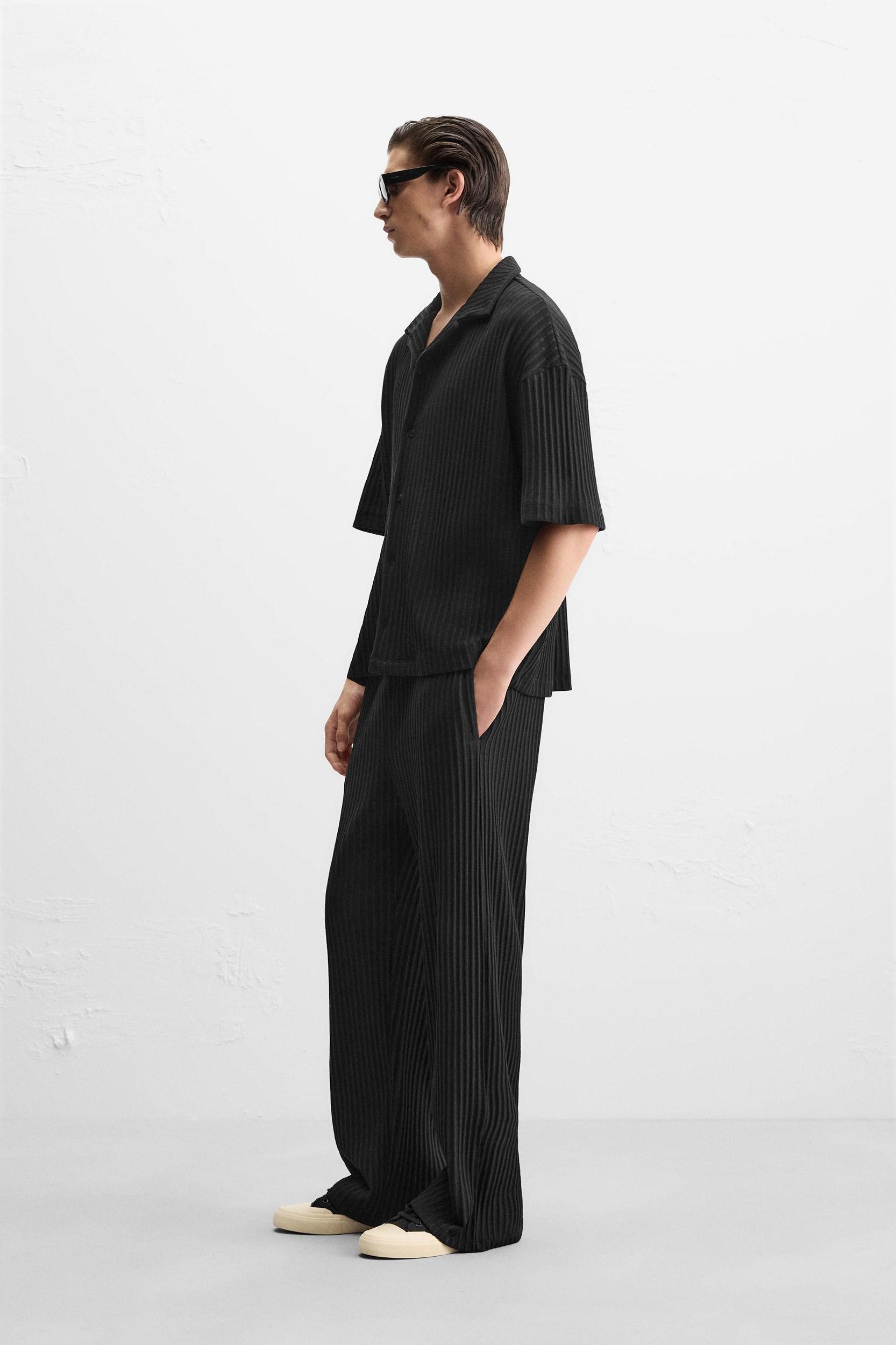 PLEATED SHIRT Product Image