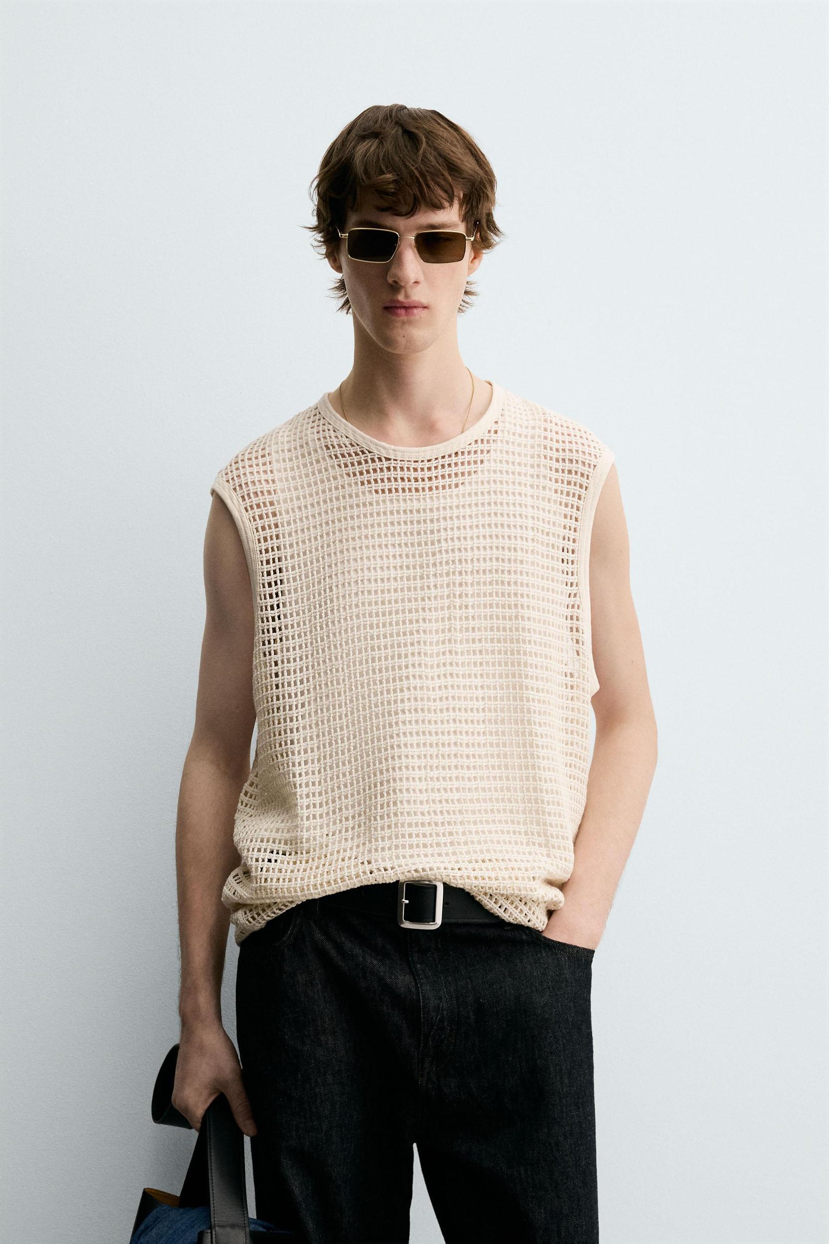 CROCHET TEXTURED T-SHIRT Product Image