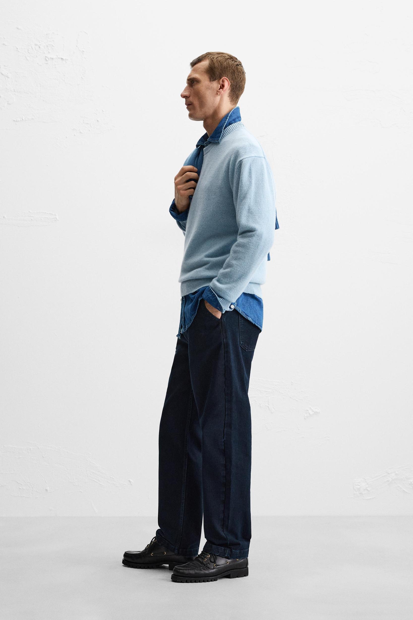 CASHMERE AND WOOL SWEATER Product Image