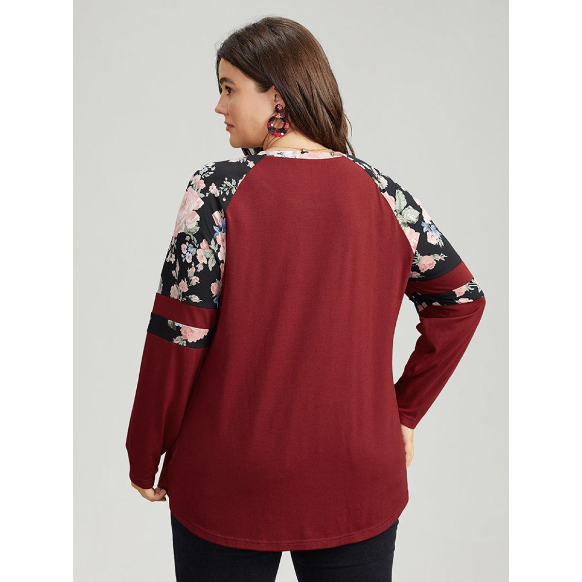 Plus Size Floral Print Patchwork Raglan Sleeve T-shirt Red Women Casual Contrast Floral Round Neck Festival-Christmas T-shirts BloomChic 12/L Product Image