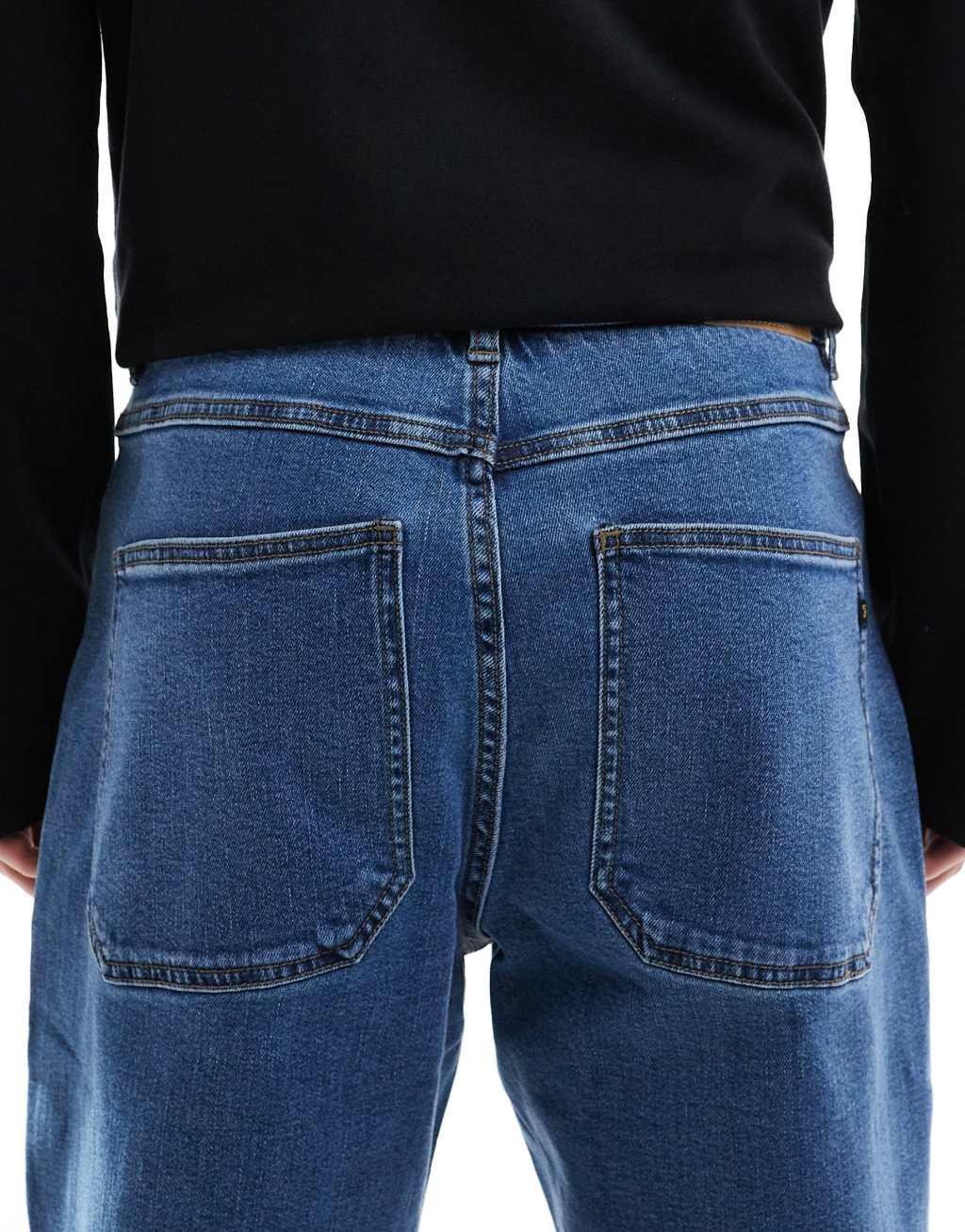 Farah Hawtin relaxed fit jeans in mid wash blue Product Image