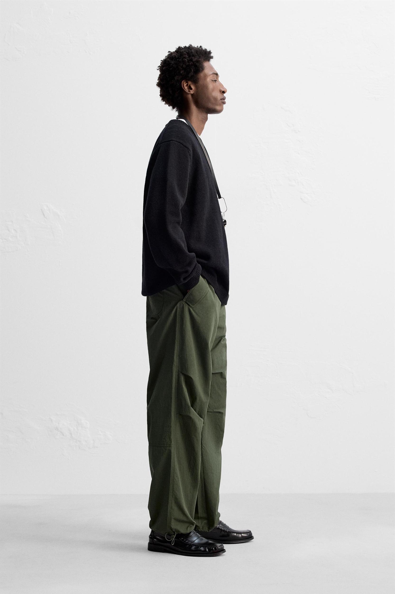 TECHNICAL PARACHUTE PANTS Product Image