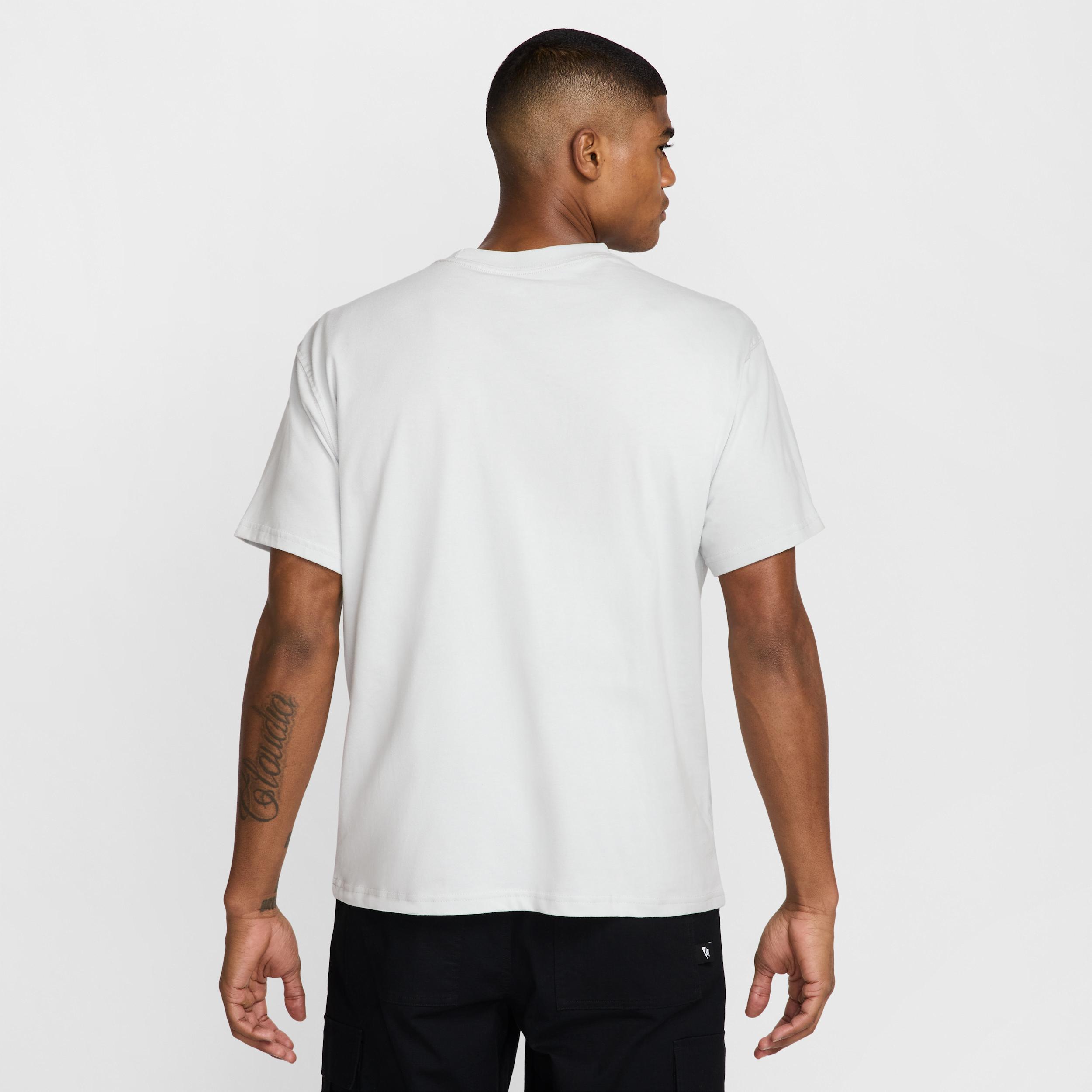 Nike Sportswear Men's Max90 T-Shirt Product Image