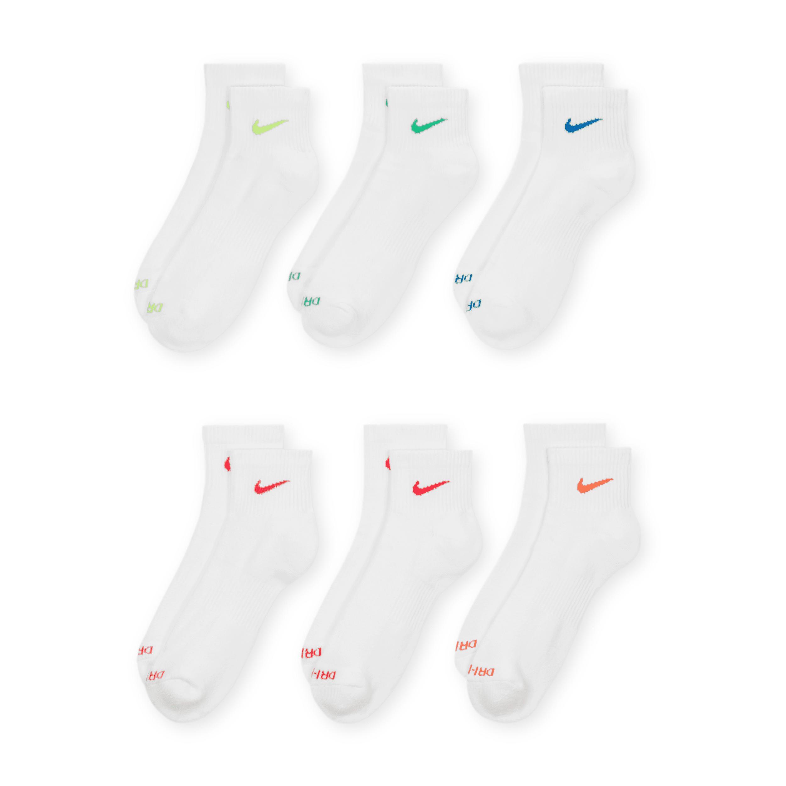 Nike Men's Everyday Plus Cushioned Training Ankle Socks (6 Pairs) Product Image