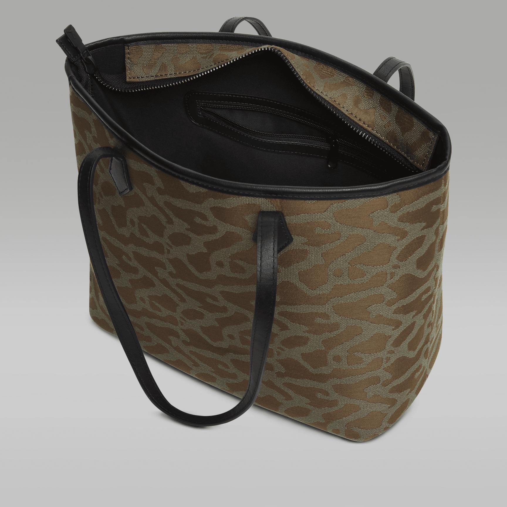 Men's Jordan Icon Tote Bag (17L) Product Image
