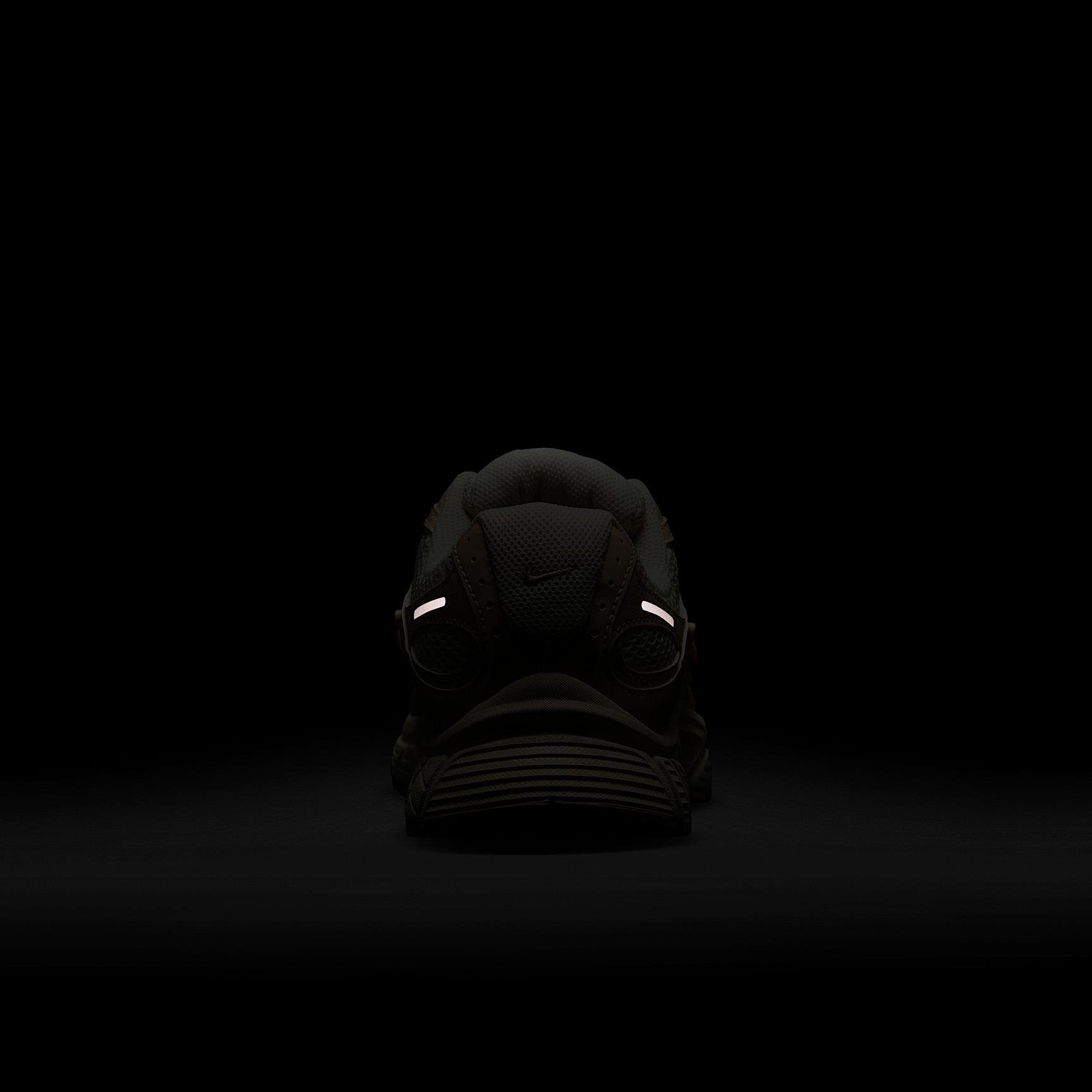 Nike Women's V5 RNR Shoes Product Image