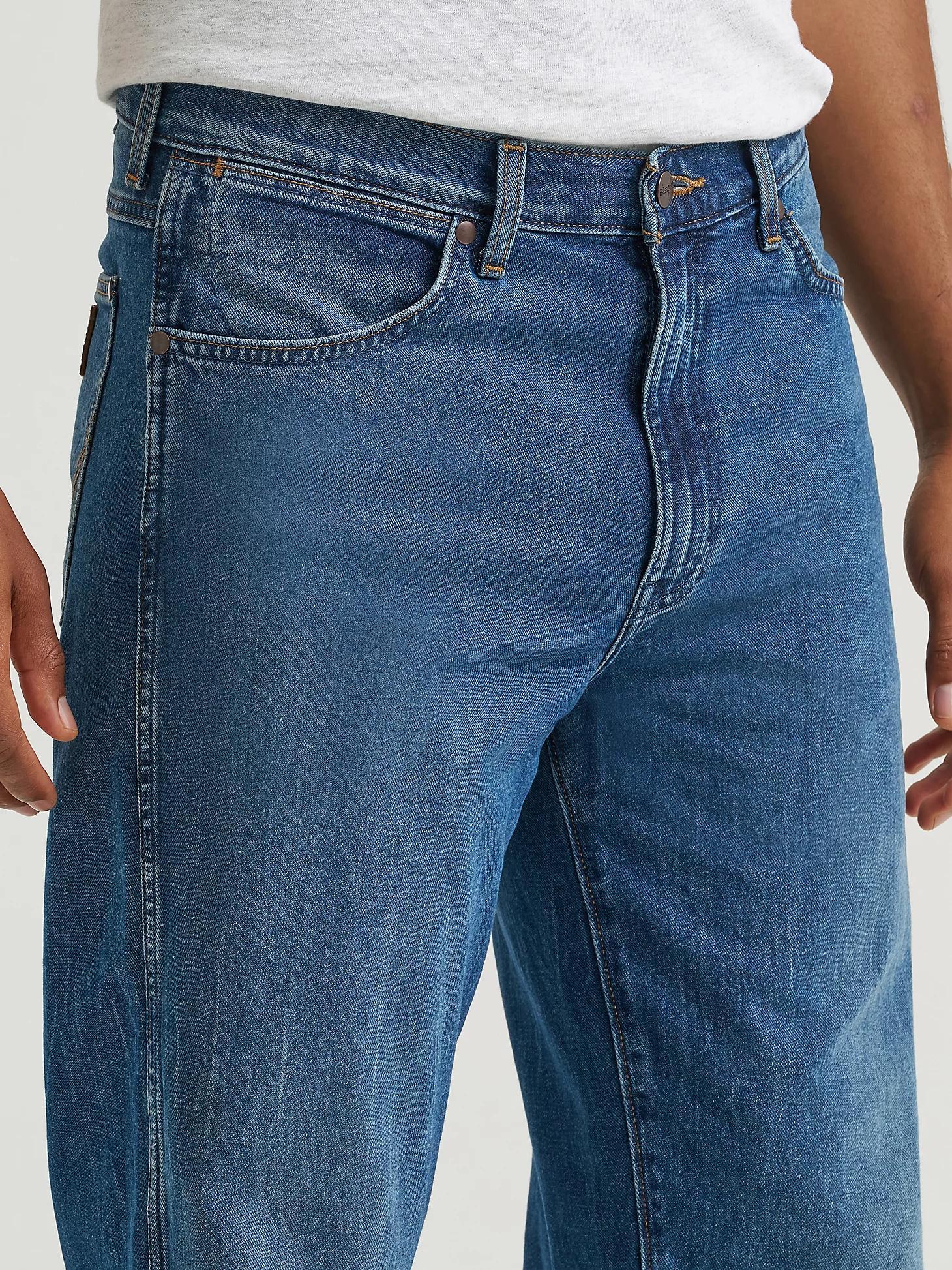 Men's Loose Straight Jean | Men's JEANS | Wrangler® Product Image