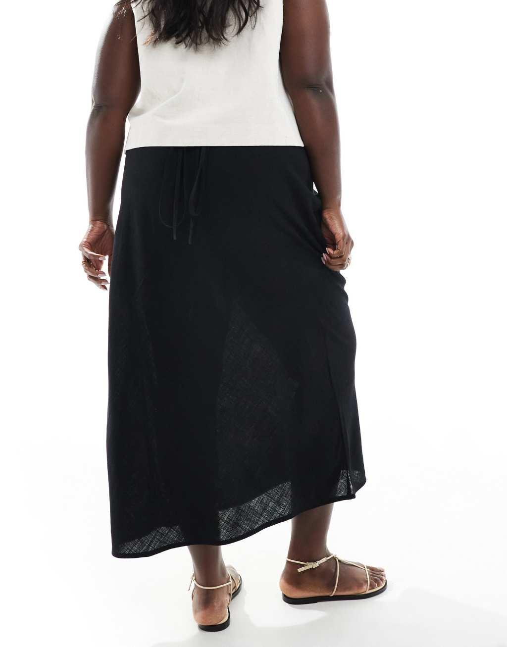 ASOS DESIGN Curve linen blend bias maxi skirt in black Product Image