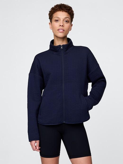 GapFit Quilted Jacquard Jacket Product Image