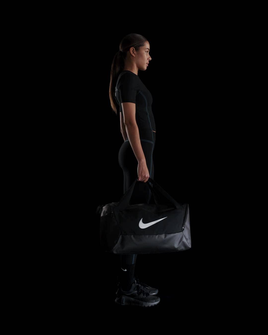 Nike Womens One Dri-FIT Short-Sleeve Fitted T-Shirt Product Image