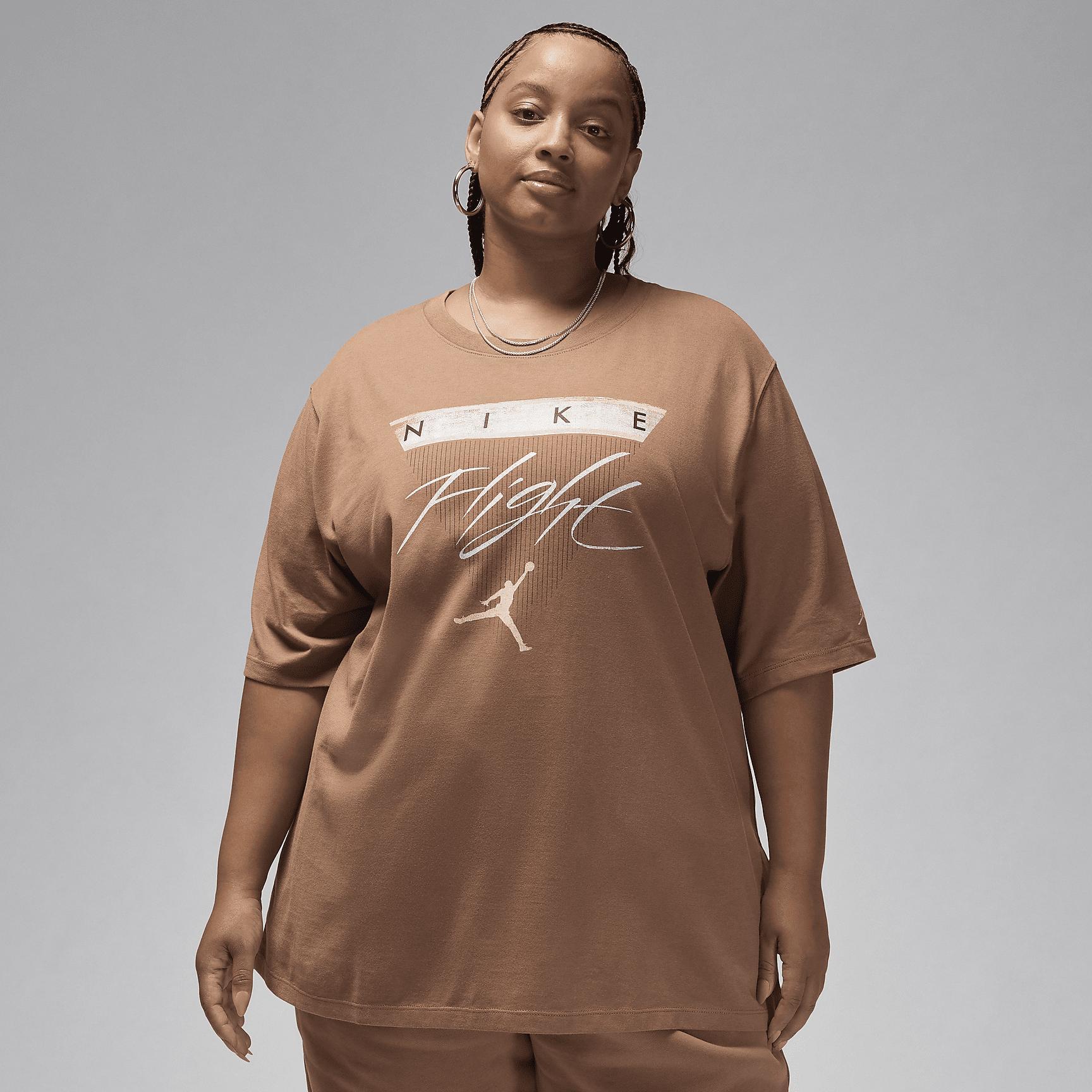Jordan Flight Heritage Women's Graphic T-Shirt (Plus Size) Product Image