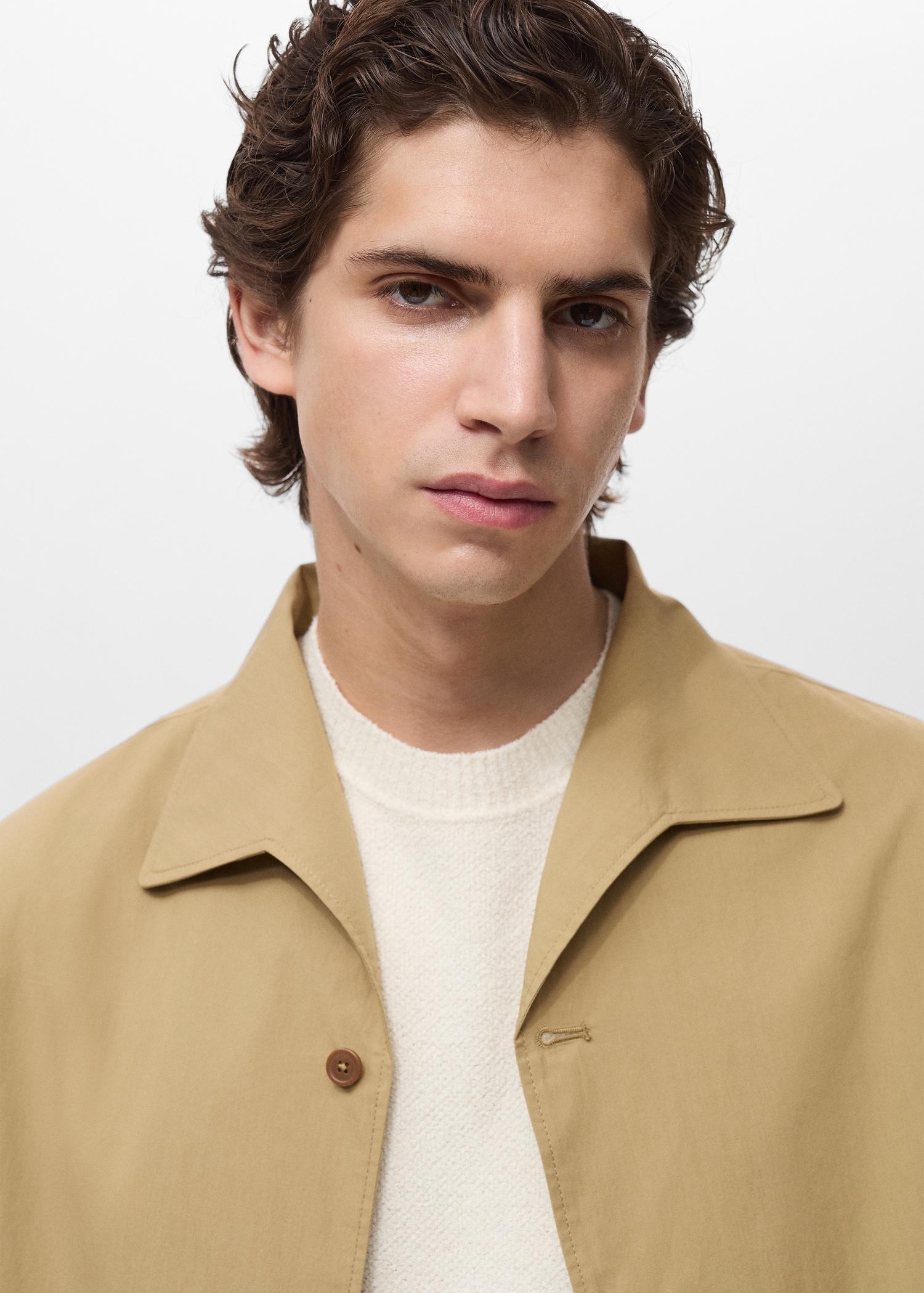 Cotton overshirt with pocket - Men | MANGO USA Product Image