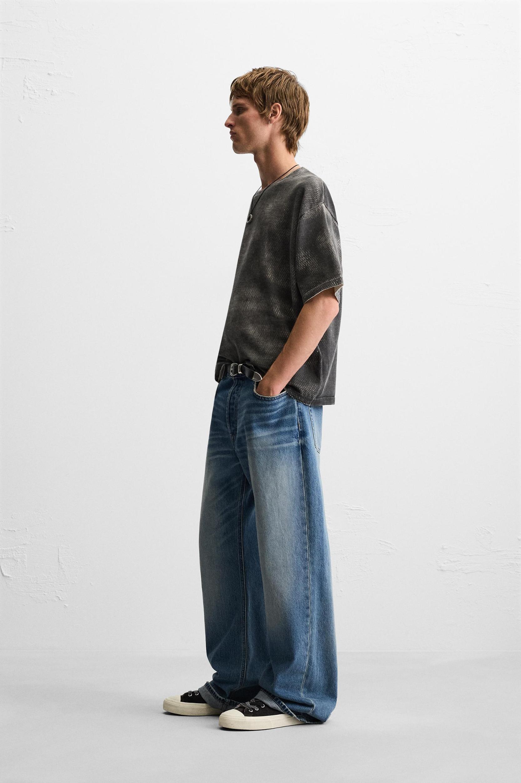 WASHED PRINT KNIT T-SHIRT Product Image
