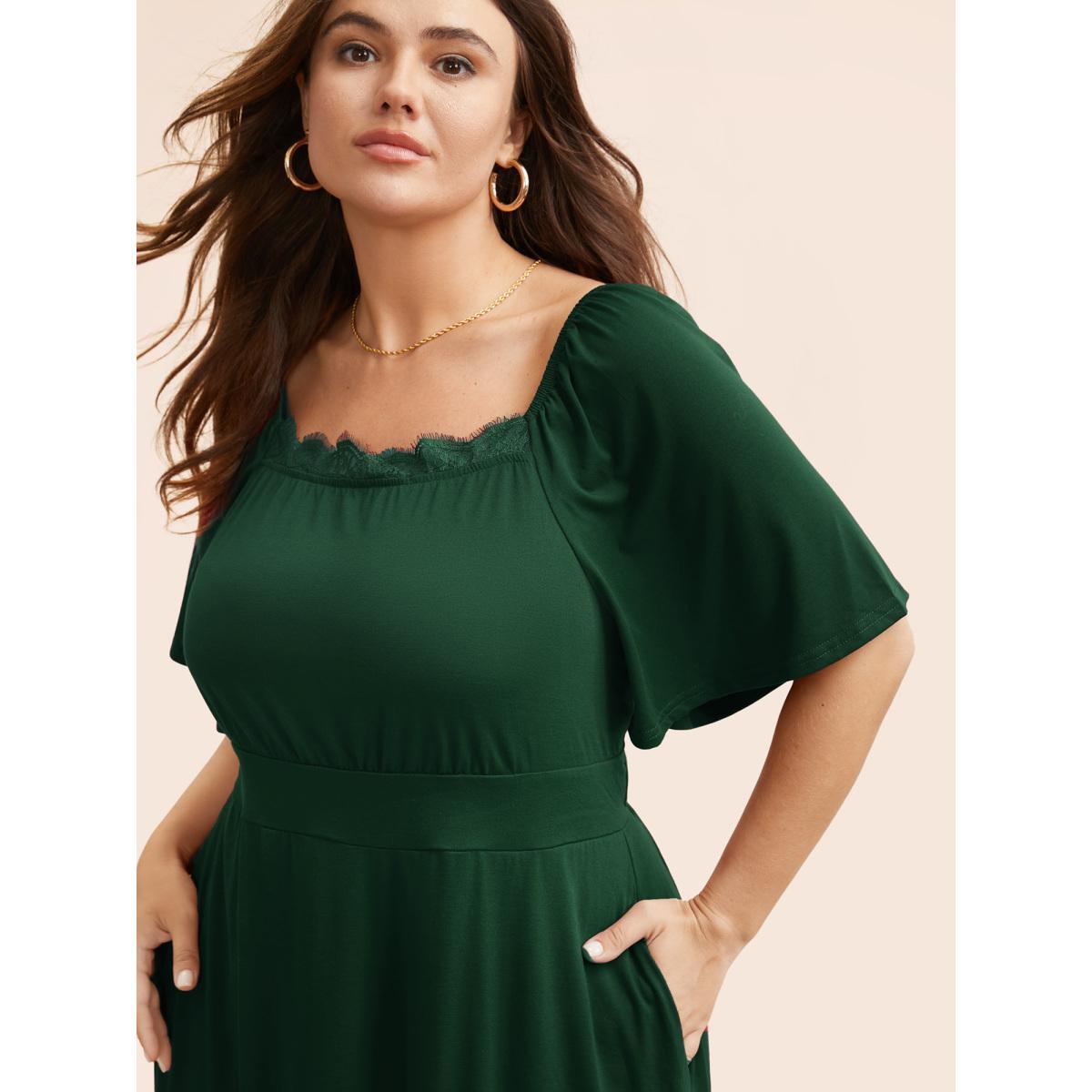 Plus Size Plain Lace Insert Gathered Square Neck Dress Green Women Office Gathered Square Neck Short sleeve Curvy Midi Dress BloomChic 28/5X Product Image