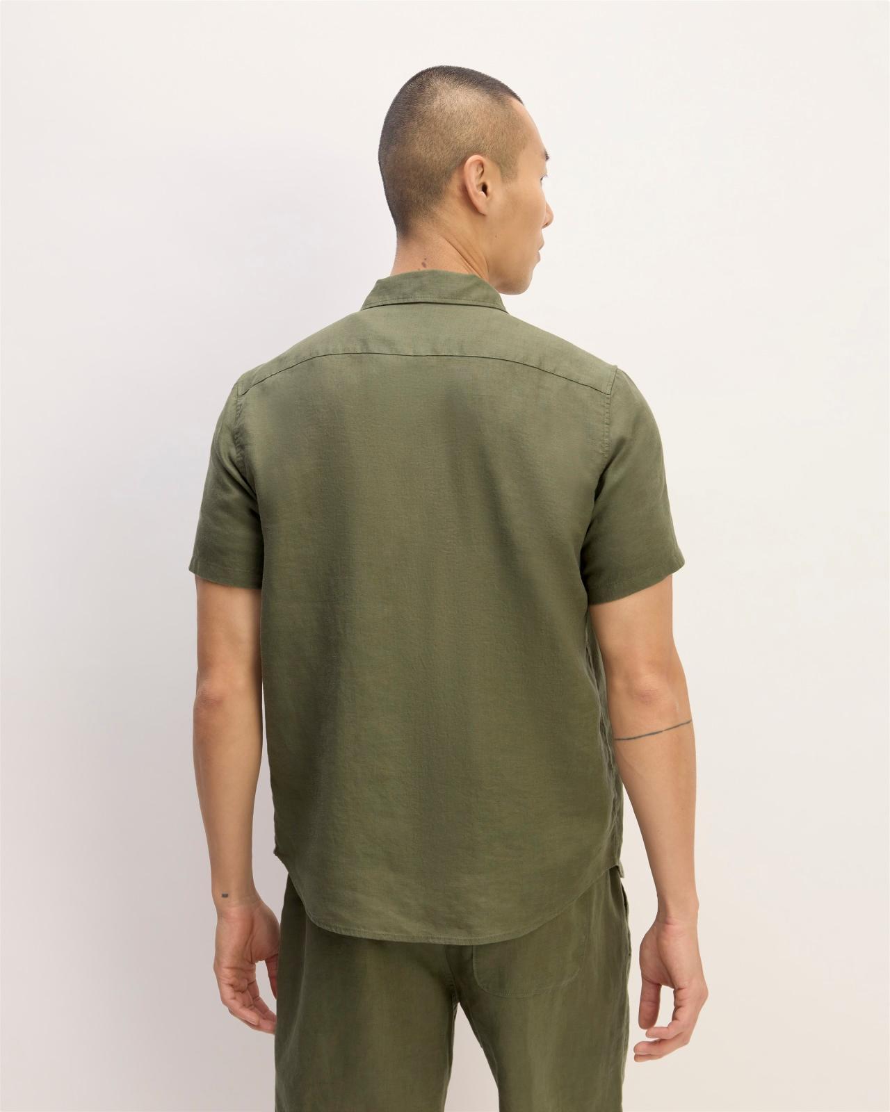 The Classic Short-Sleeve Shirt in Linen Product Image