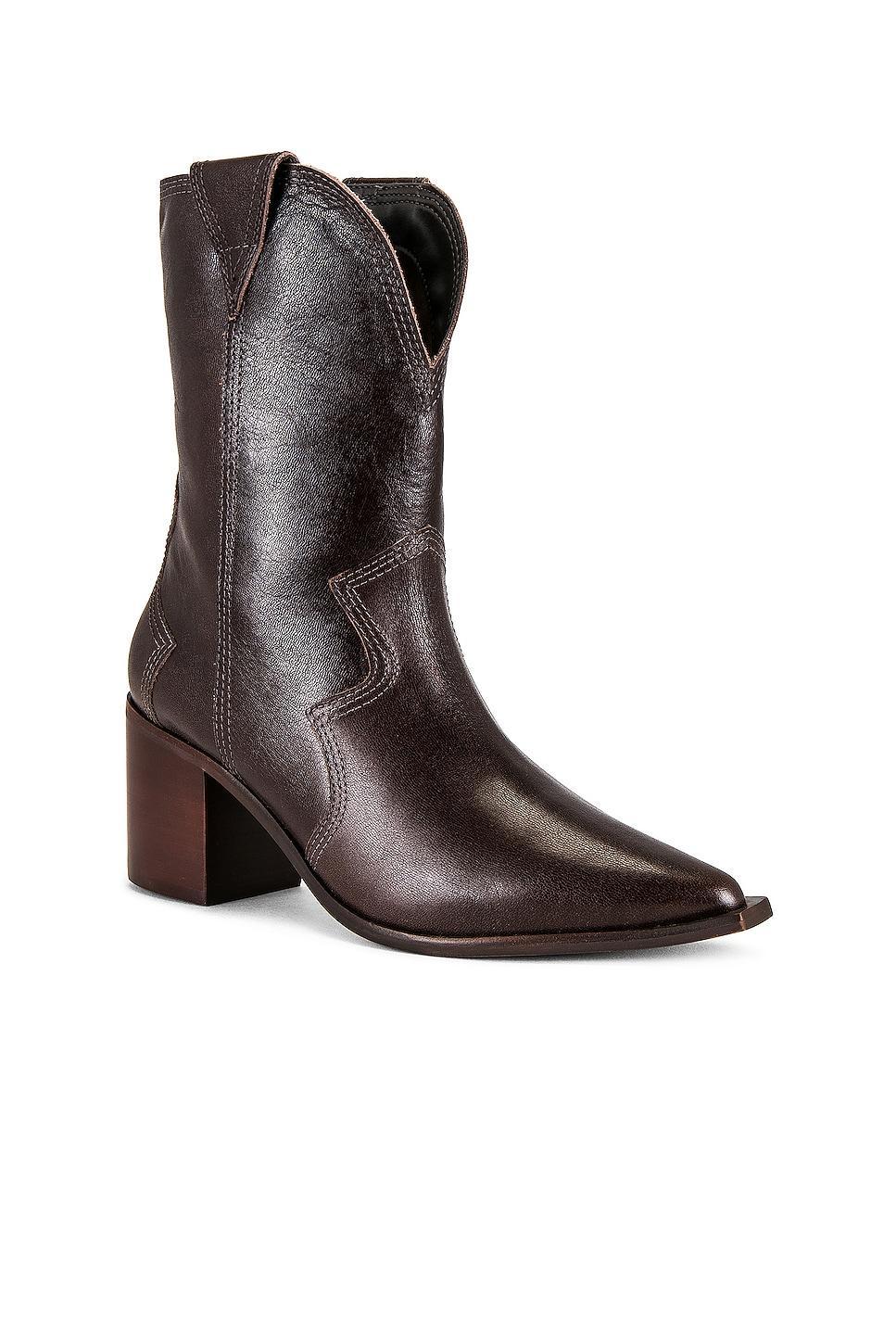 Petra Boot Kaanas Product Image