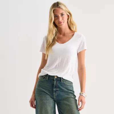 a.n.a Womens Scoop Neck Short Sleeve T-Shirt Product Image
