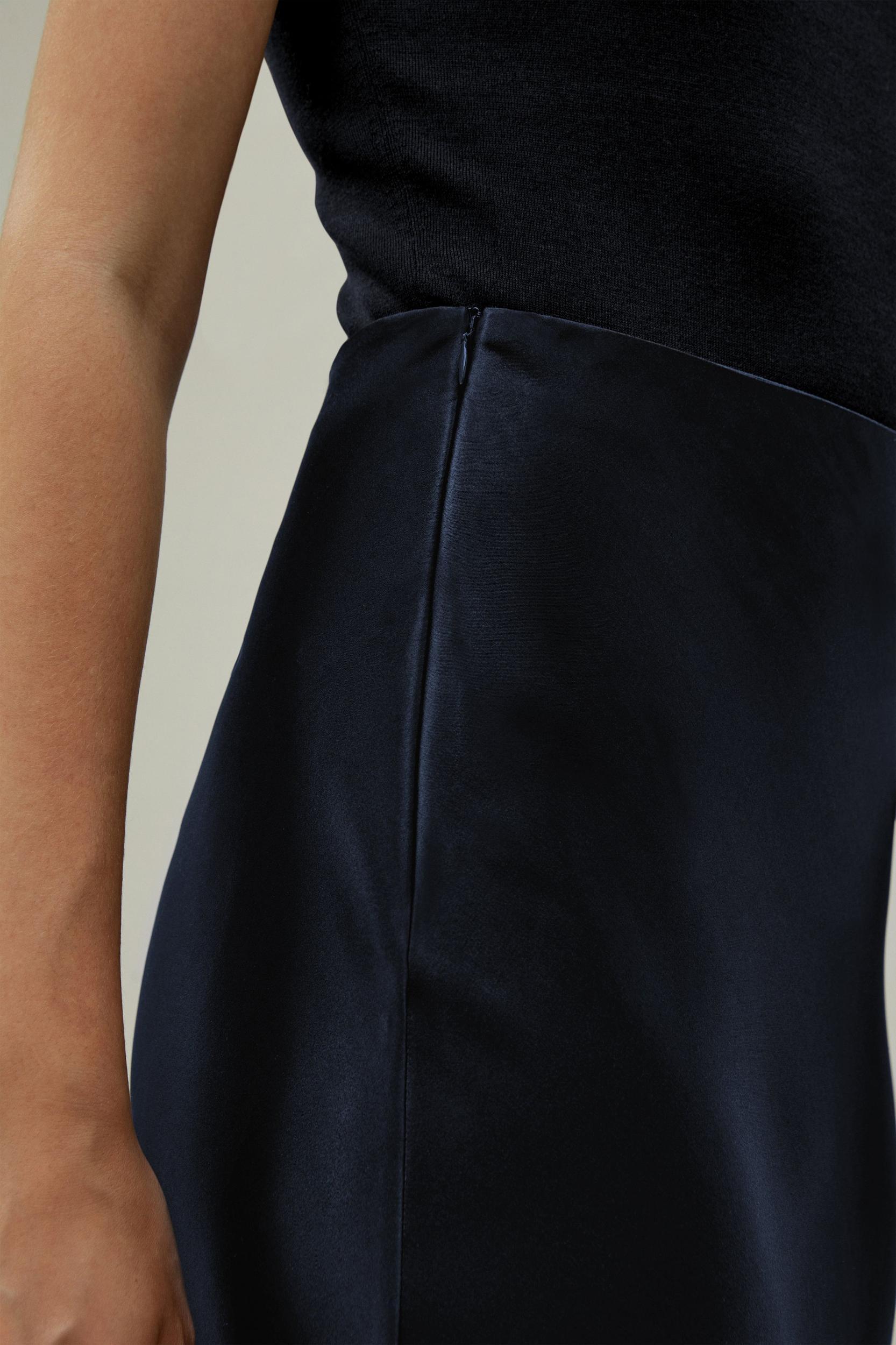 Double-Faced Silk Charmeuse Skirt Product Image