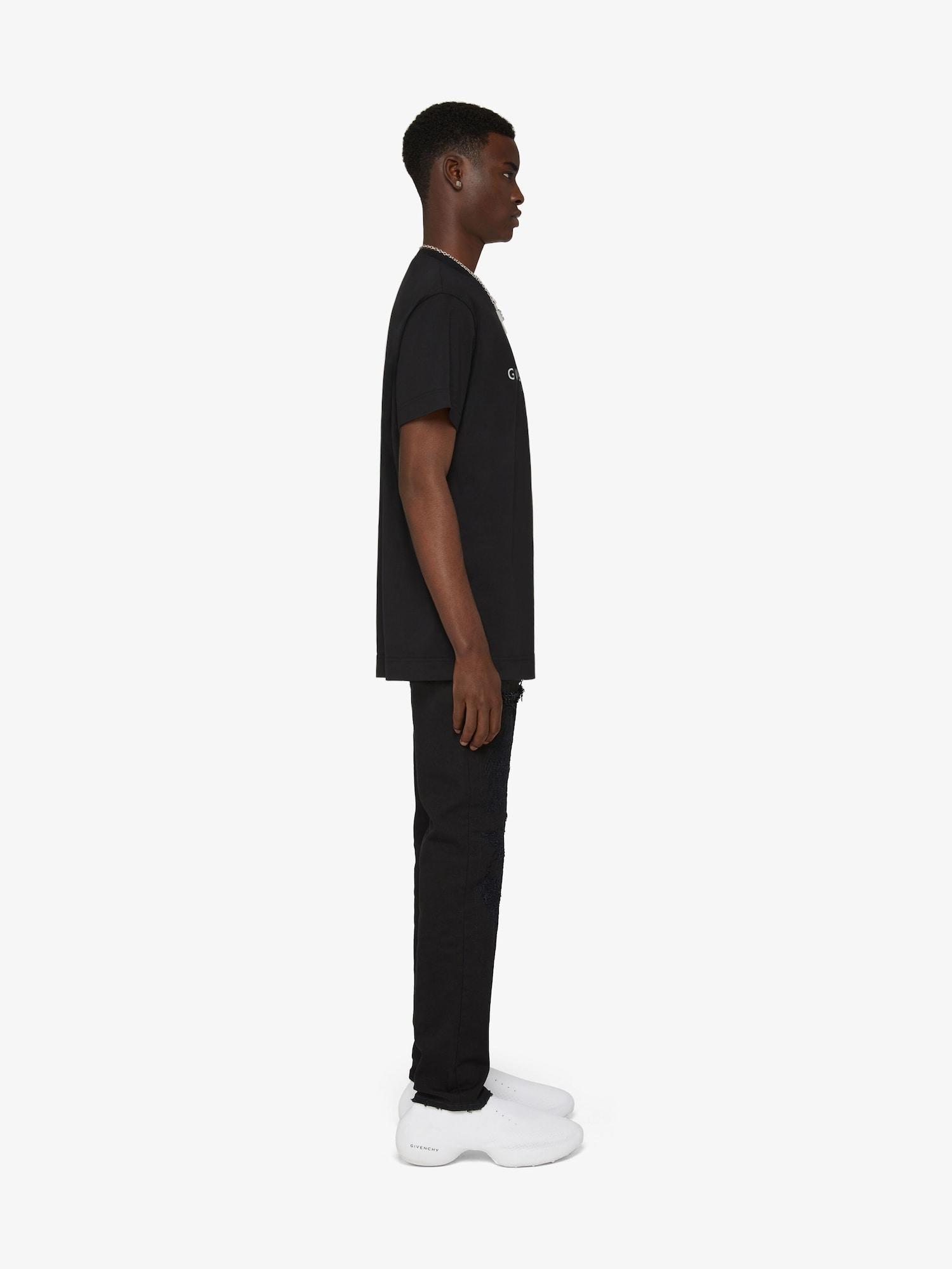 GIVENCHY Reverse oversized t-shirt in cotton - black Product Image